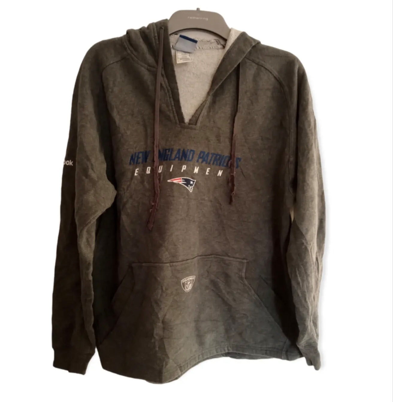 Reebok vintage New England Patriots sideline oversized hoodie, grey, size Small