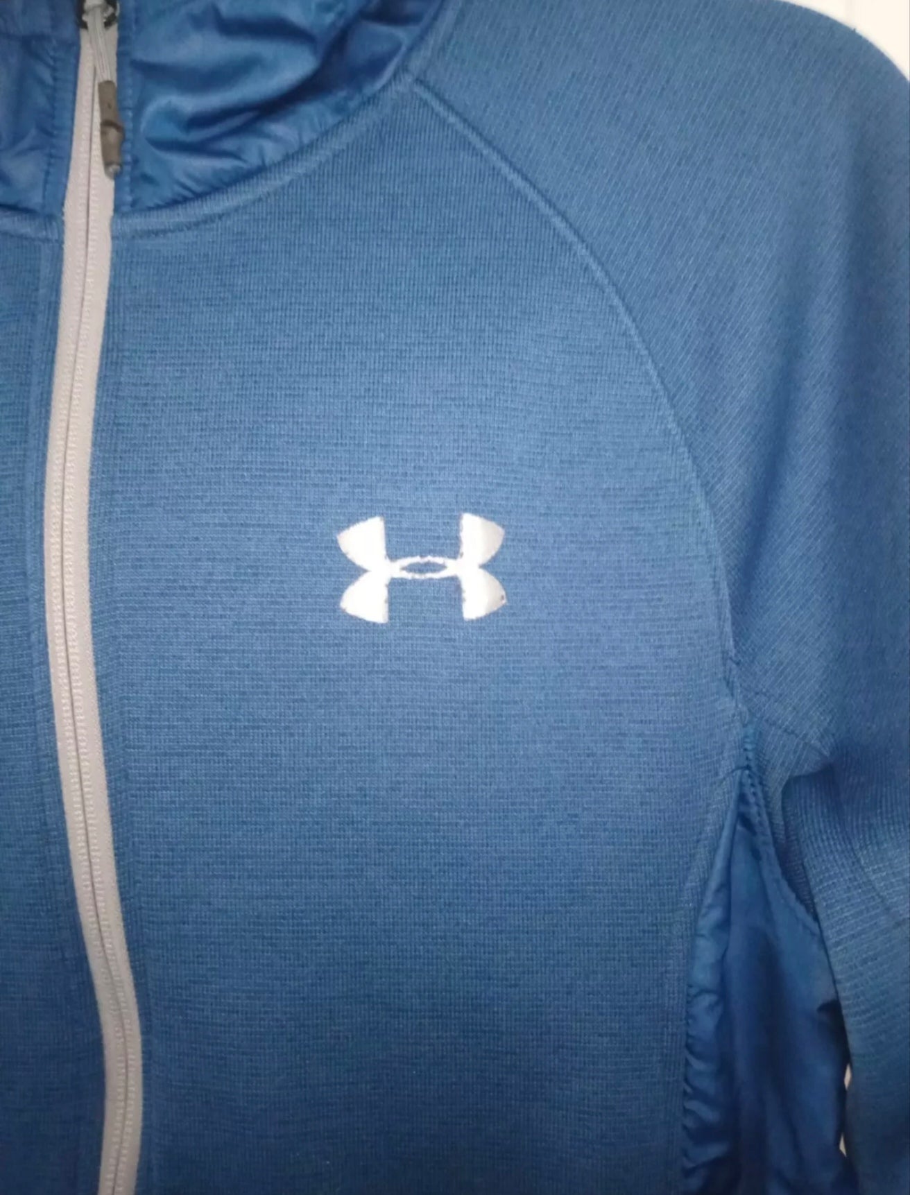 Under Armour thick, loose, jacket/hoodie, blue, size Small
