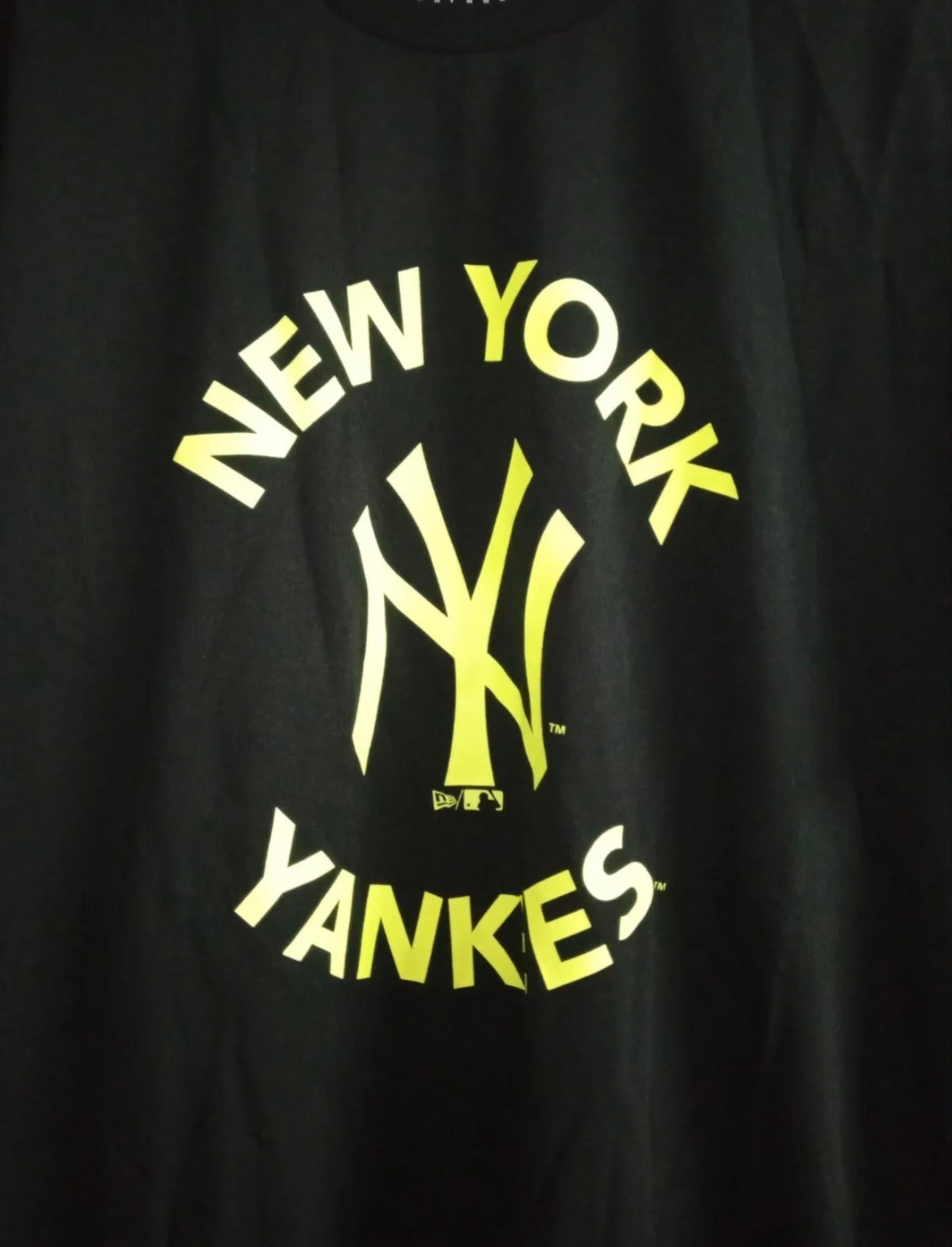 New Era, Brand New, New York Yankees MLB t shirt, black, size Medium