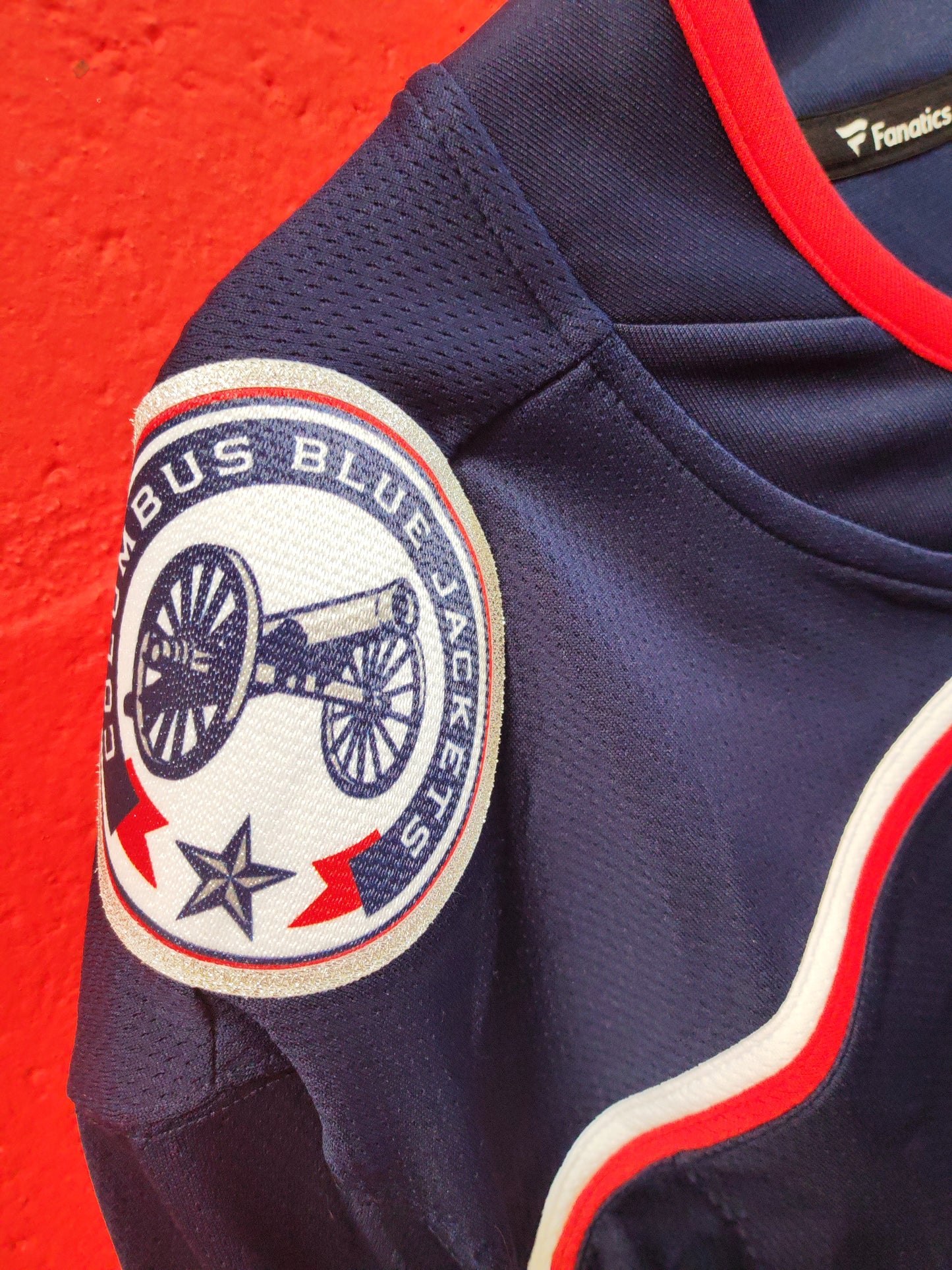 Fanatics Columbus Blue Jackets NHL Hockey Jersey, Navy Blue, Size Large