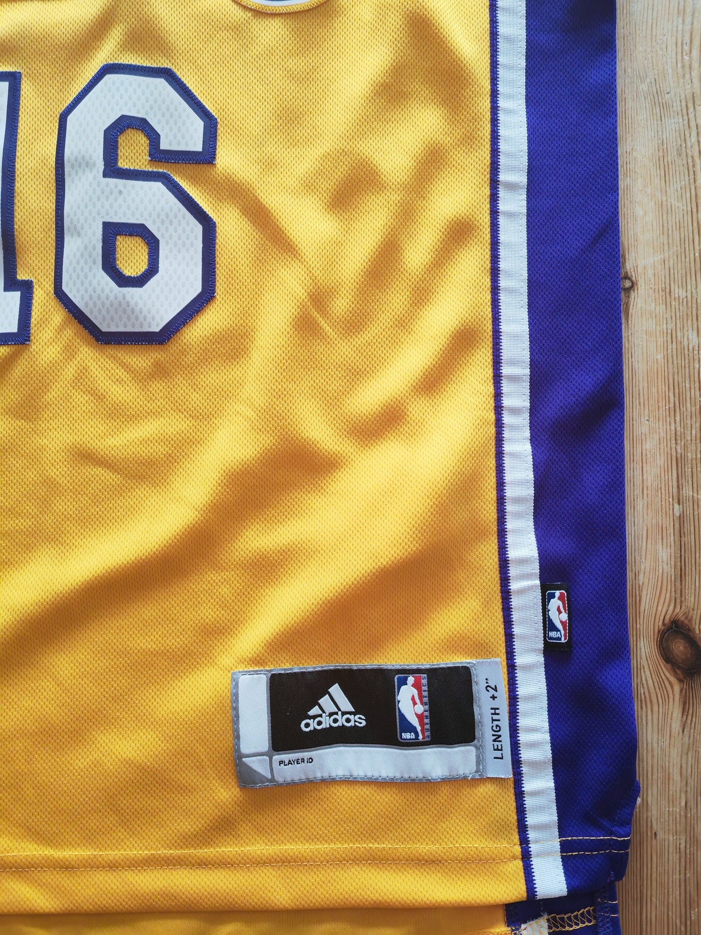 Adidas Los Angeles Lakers NBA Jersey, #16 Gasol, Yellow, Size XS +2 Length