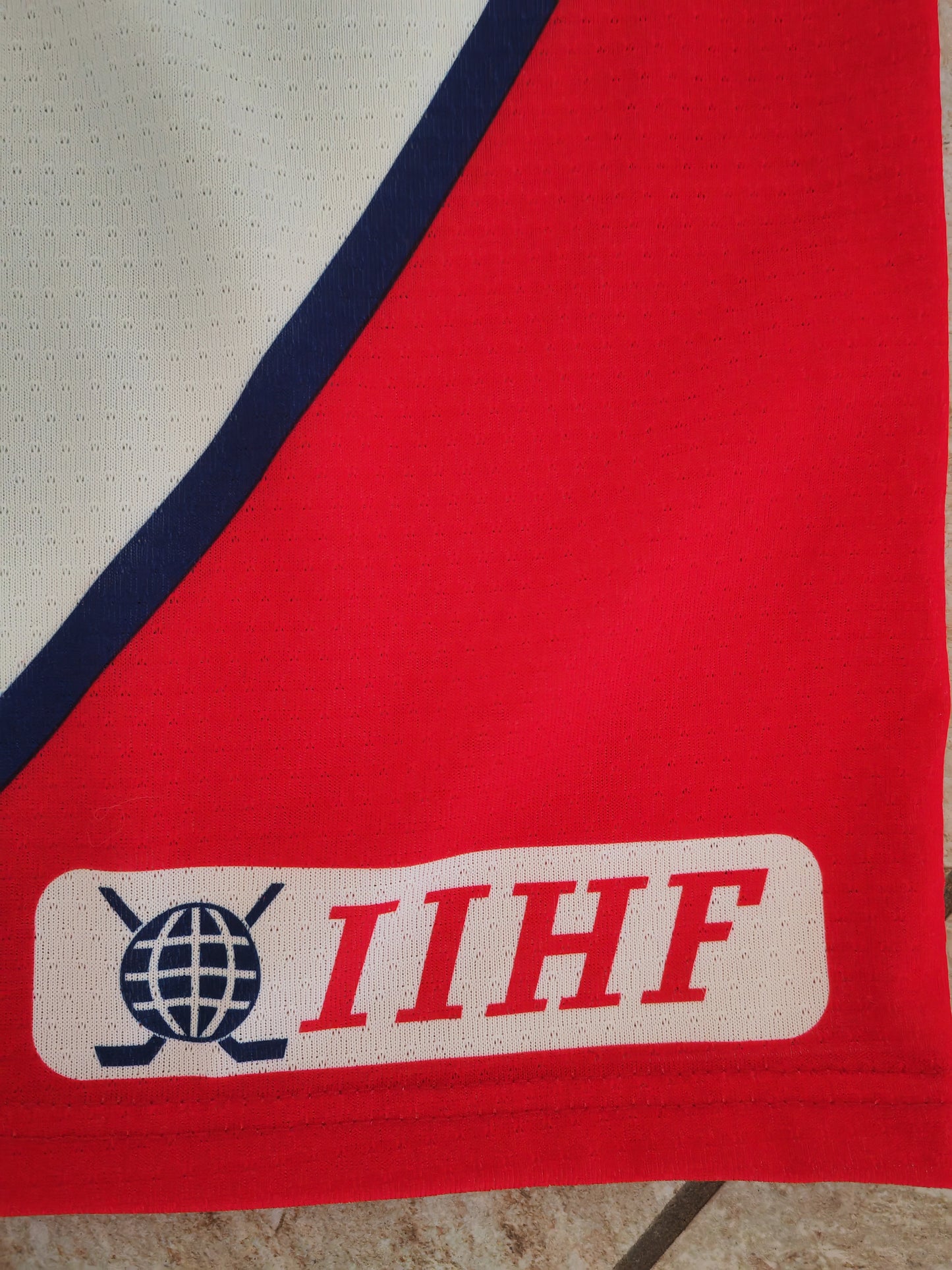 VS Factory Great Britain Ice Hockey Signed IIHF Jersey, White, Size Small