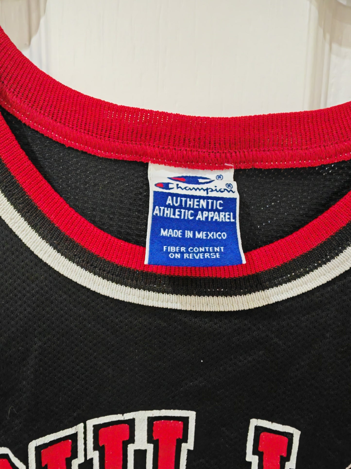 Youth Champion Chicago Bulls NBA Jersey, #23 Jordan, Black, Size Youth XL