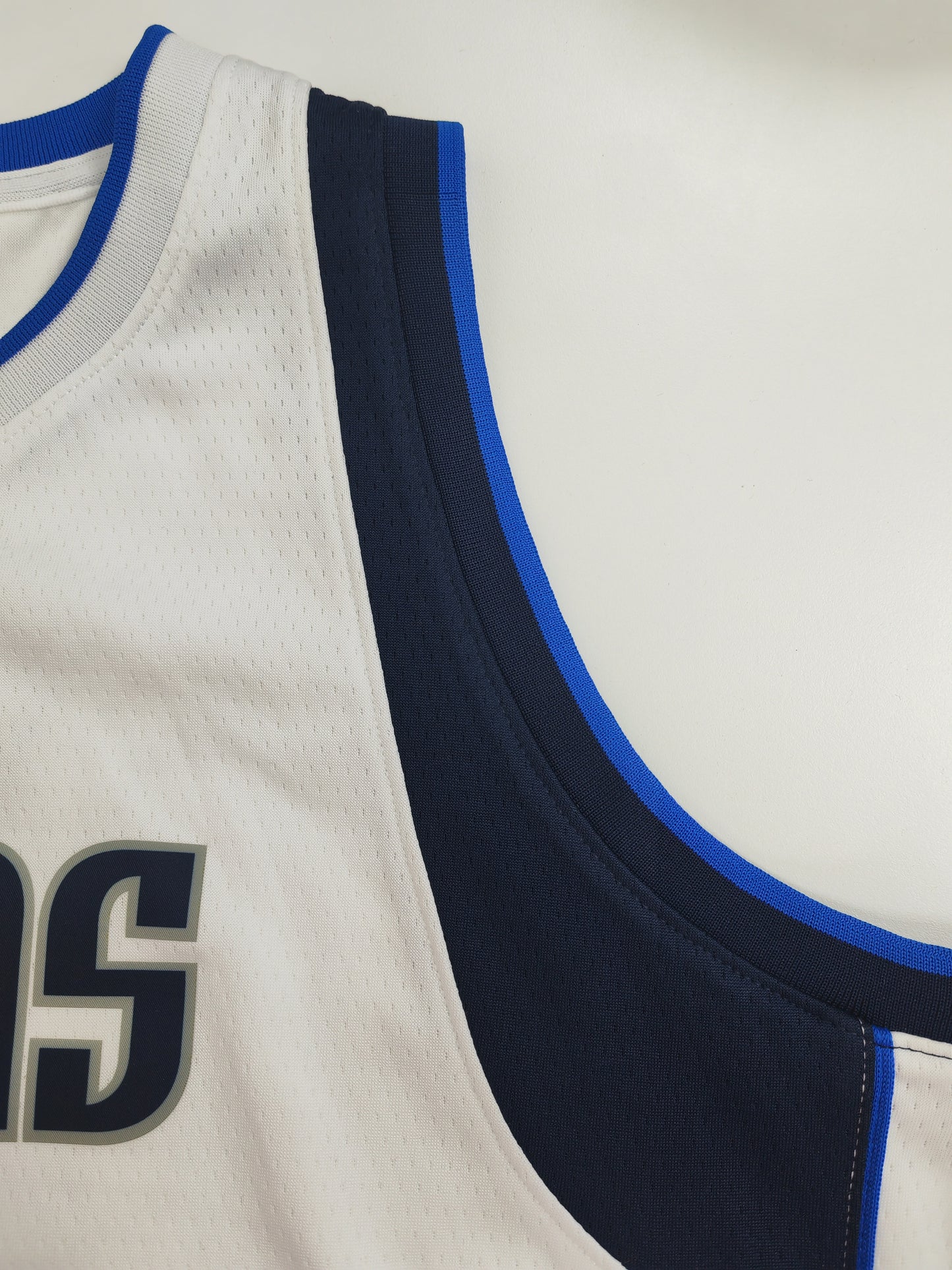 Youth Nike Dallas Mavericks Swingman NBA Jersey, #77 Doncic, White, Size YXL