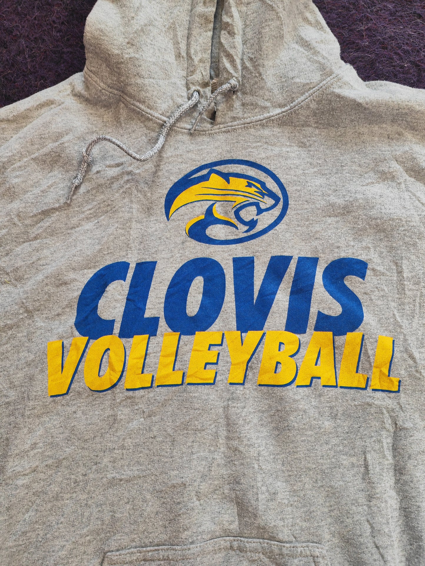 Gildan Clovis Volleyball Pullover Hoodie, Grey, Size Medium