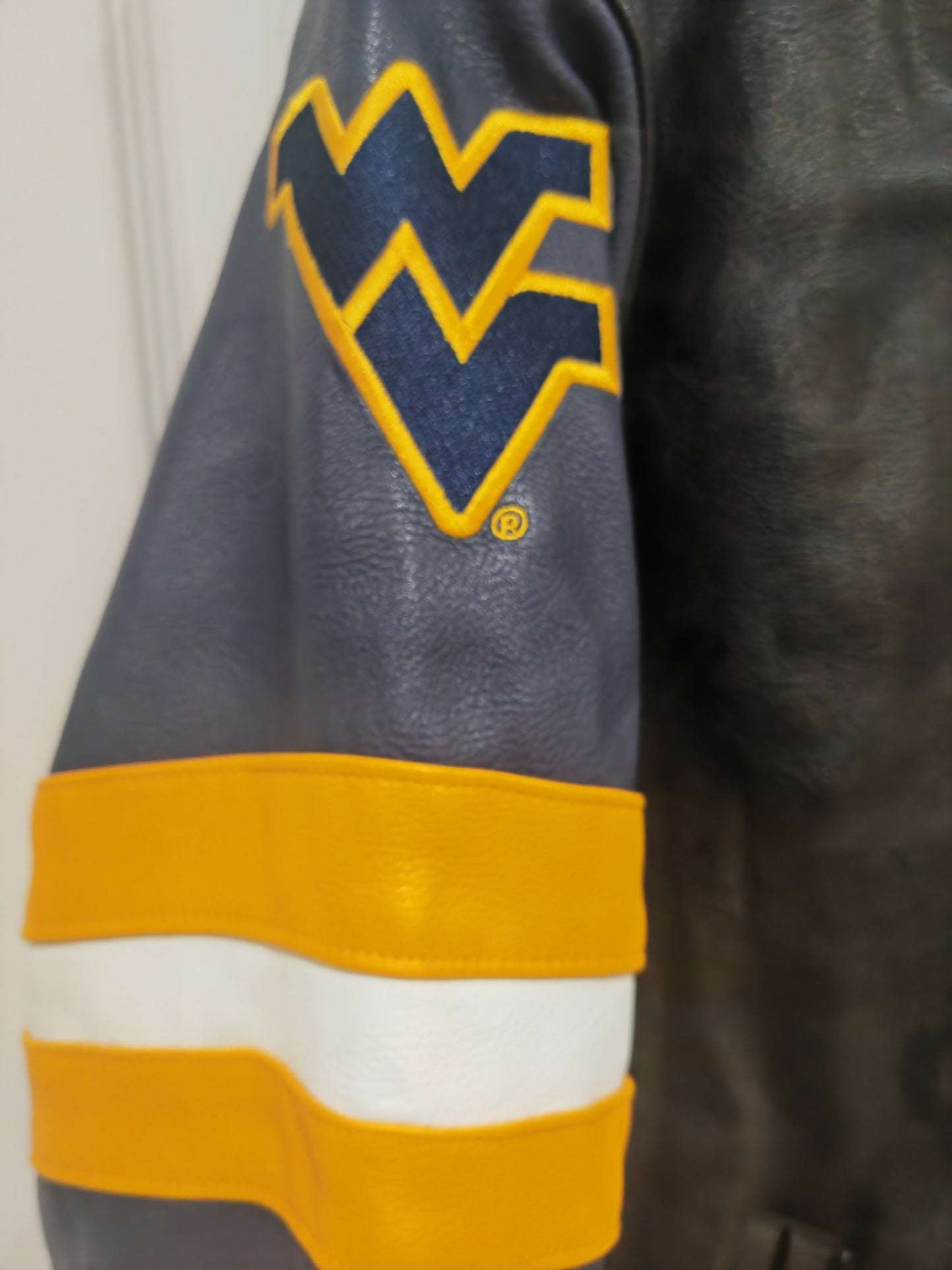 Pro Edge West Virginia Mountaineers NCAA Full Zip Bomber Jacket, Black, Size Medium