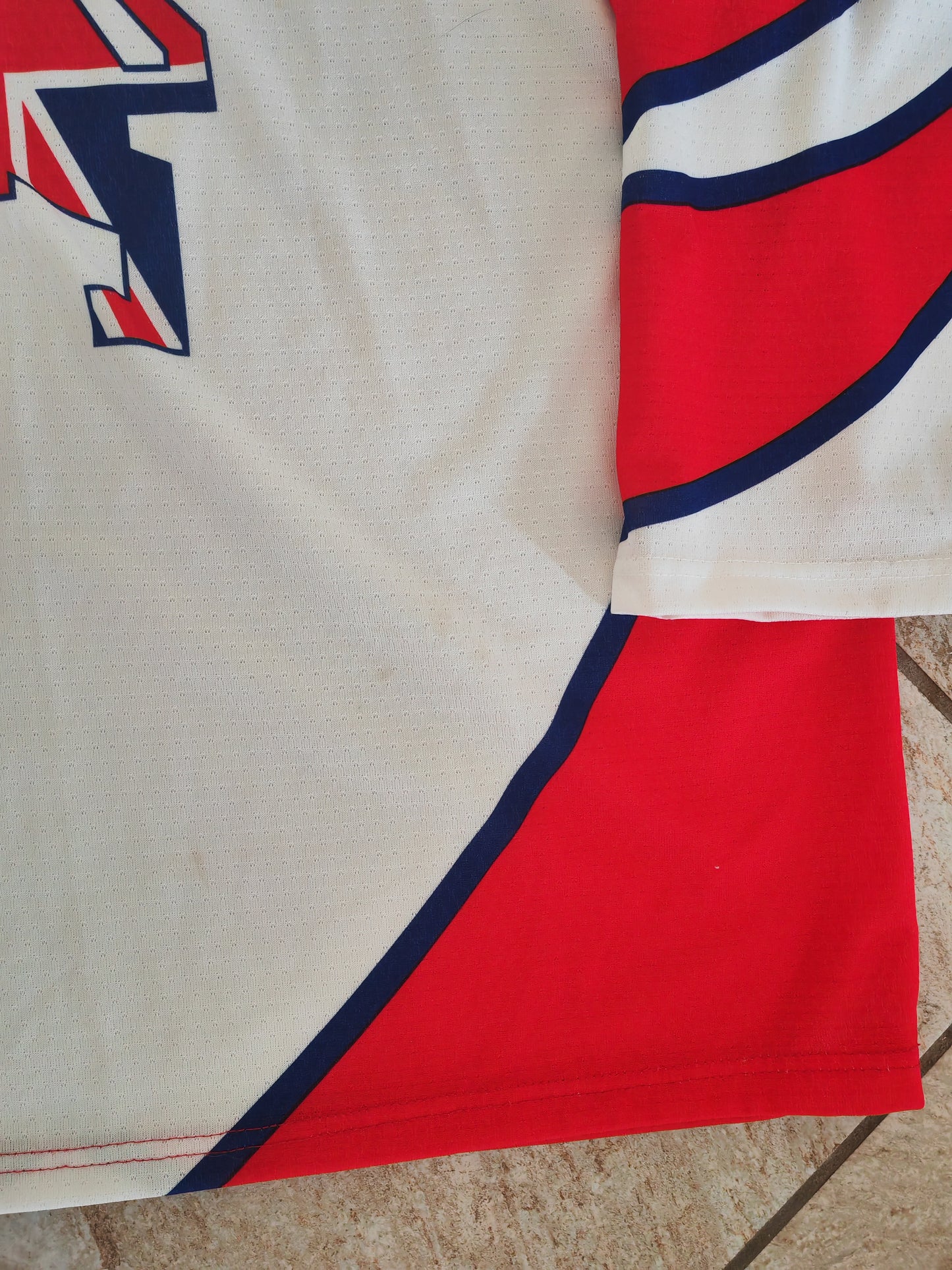 VS Factory Great Britain Ice Hockey Signed IIHF Jersey, White, Size Small