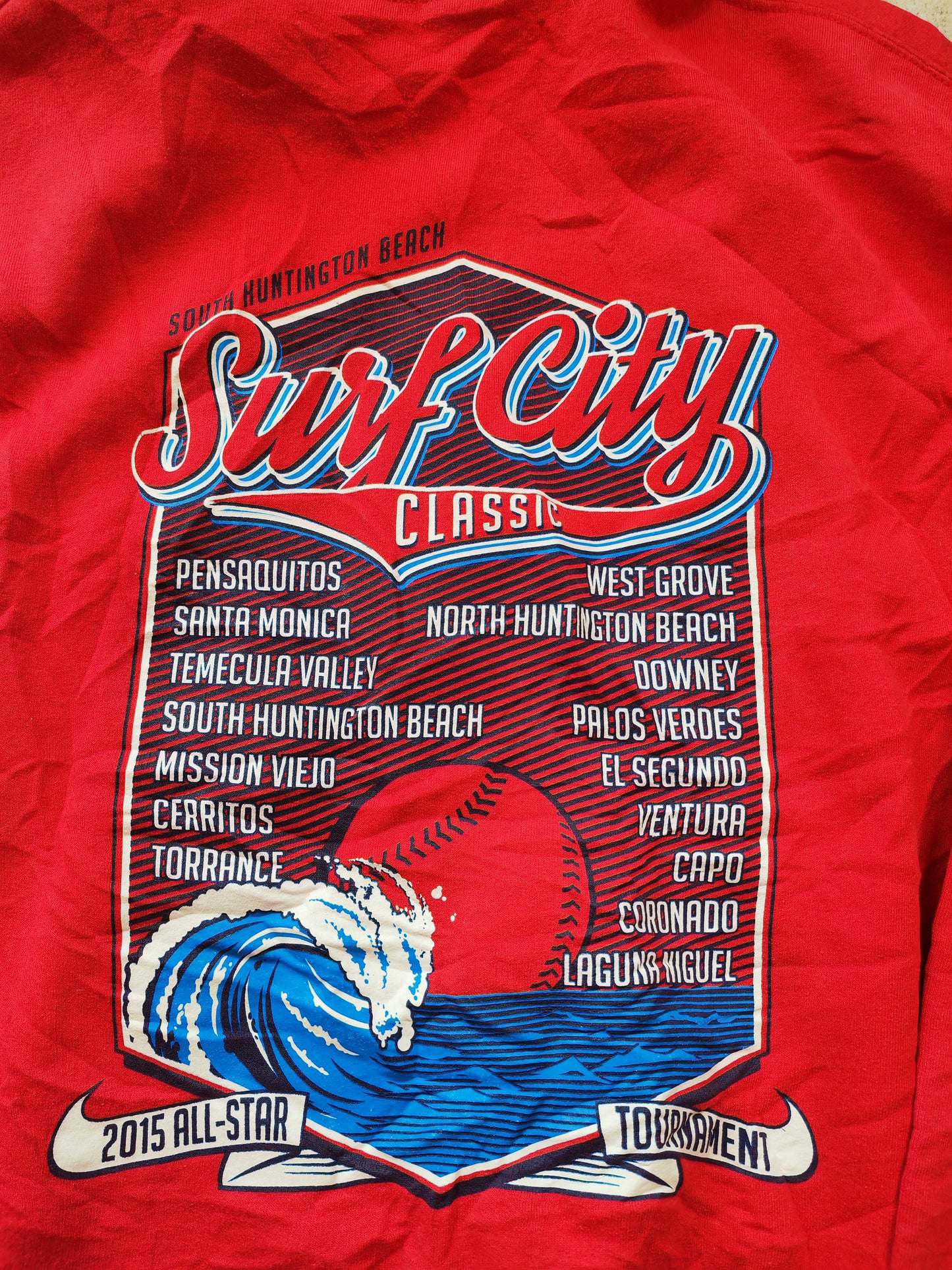 Gildan 2015 All Star Surf Tournament Pullover Hoodie, Red, Size Medium