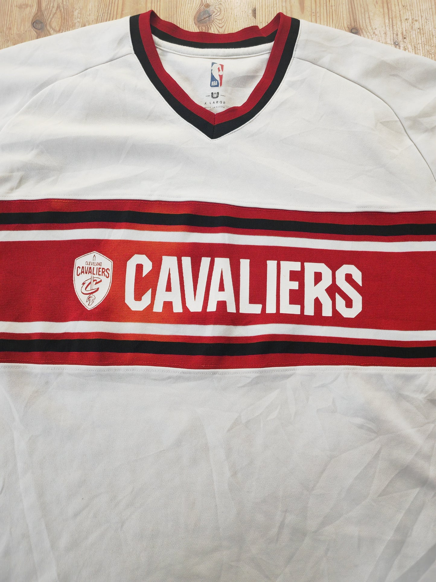 NBA UNK Cleveland Cavaliers Shirt Sleeve Warm Up Jersey/T Shirt, White, Size XL