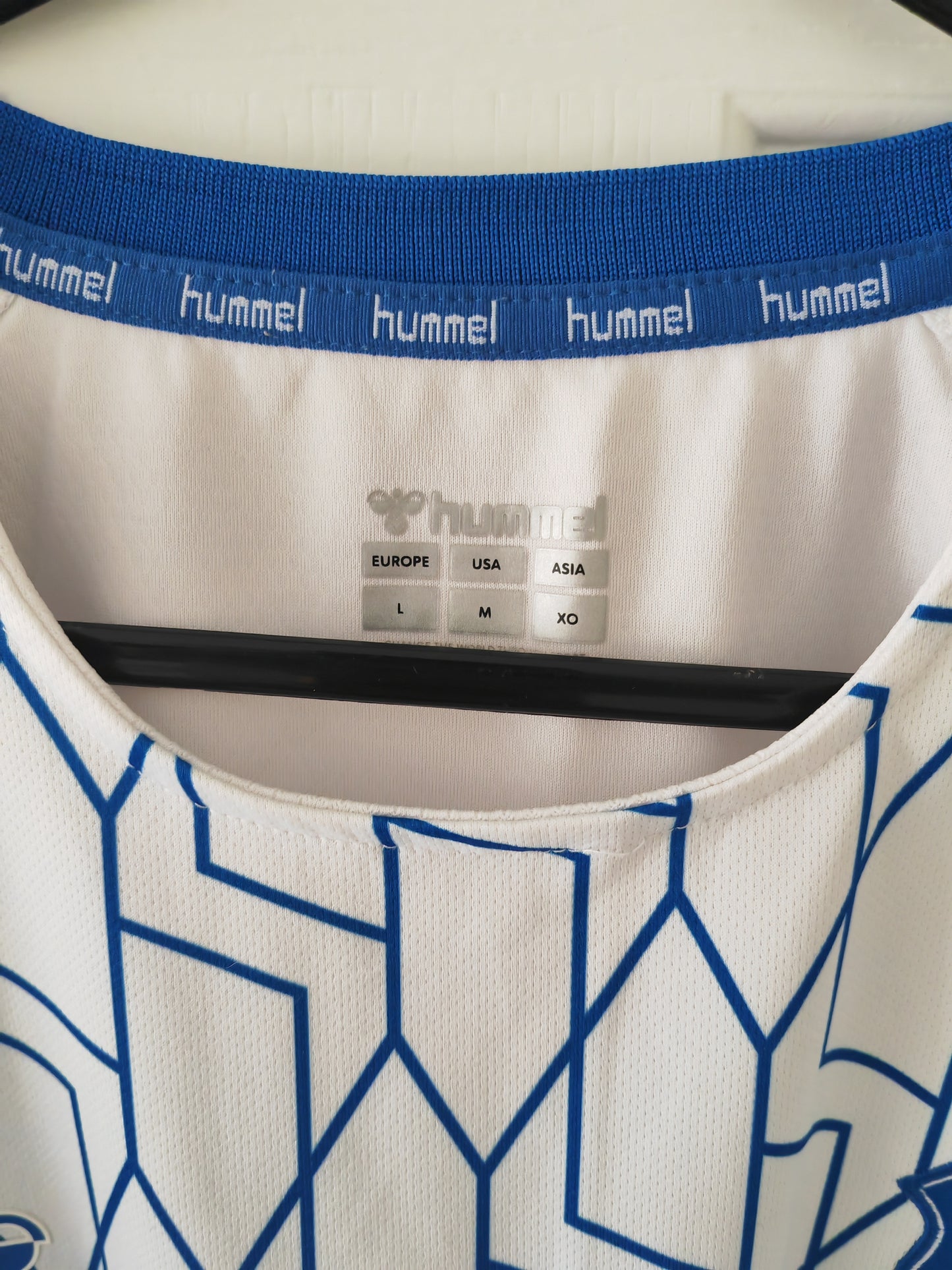 Hummel Everton FC 2023/24 Short Sleeve Training Shirt, White/Blue, Size Large