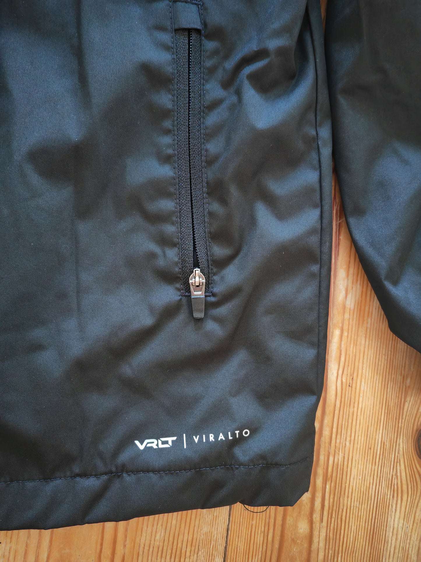 Youth Kipsta Full Zip Hooded Rain Coat, Black, Size 5-6 Years