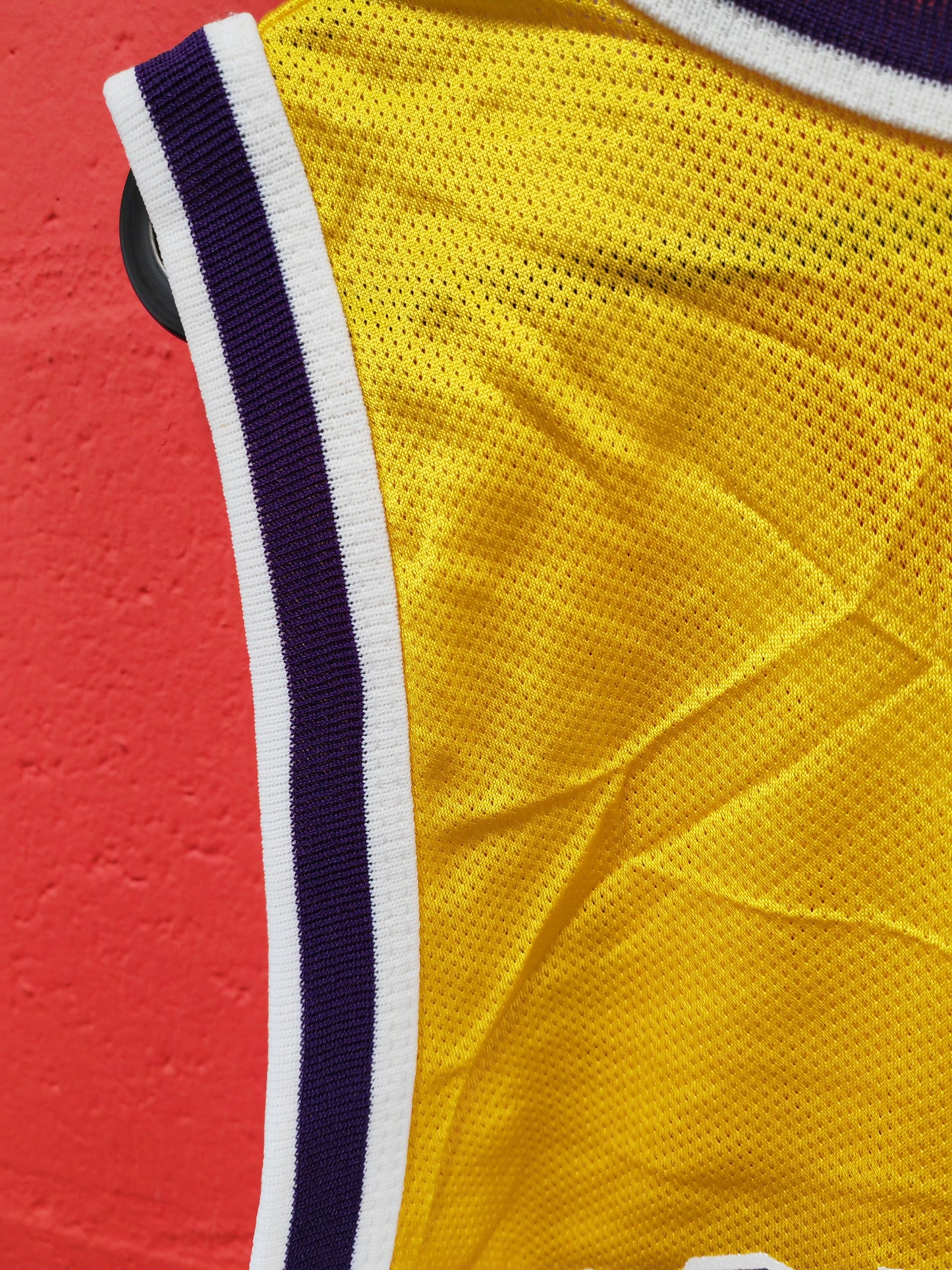 Champion Los Angeles Lakers NBA Jersey, #32 Johnson, Yellow, Size 44 M/L