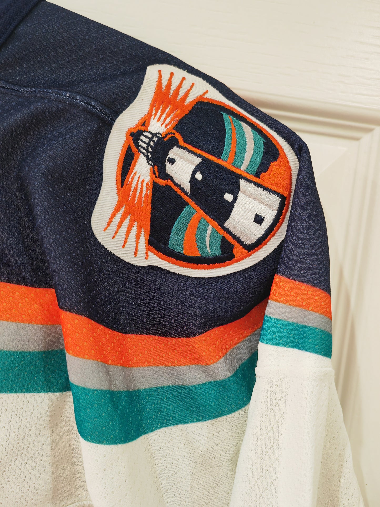 Youth CCM New York Islanders NHL Hockey Jersey, White, Size YS/M