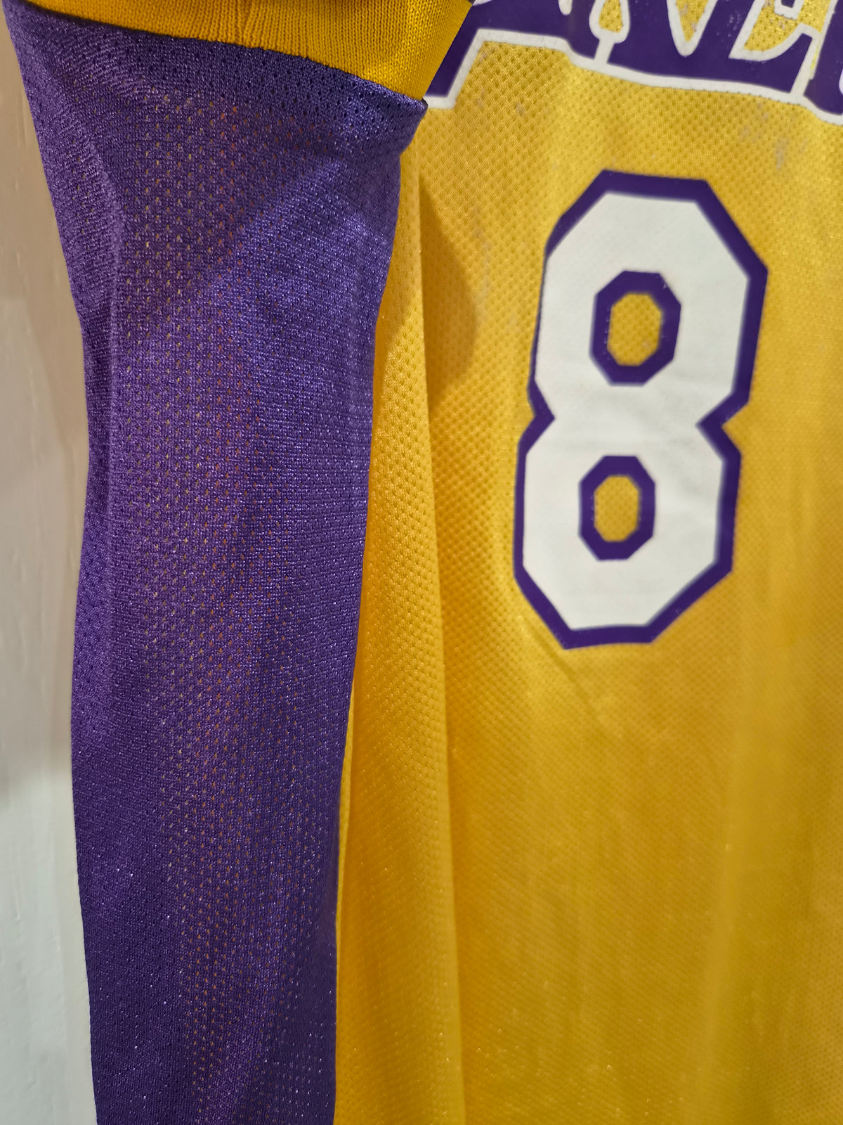 Reebok Los Angeles Lakers NBA Basketball Jersey, #8 Bryant, Yellow, Size Large
