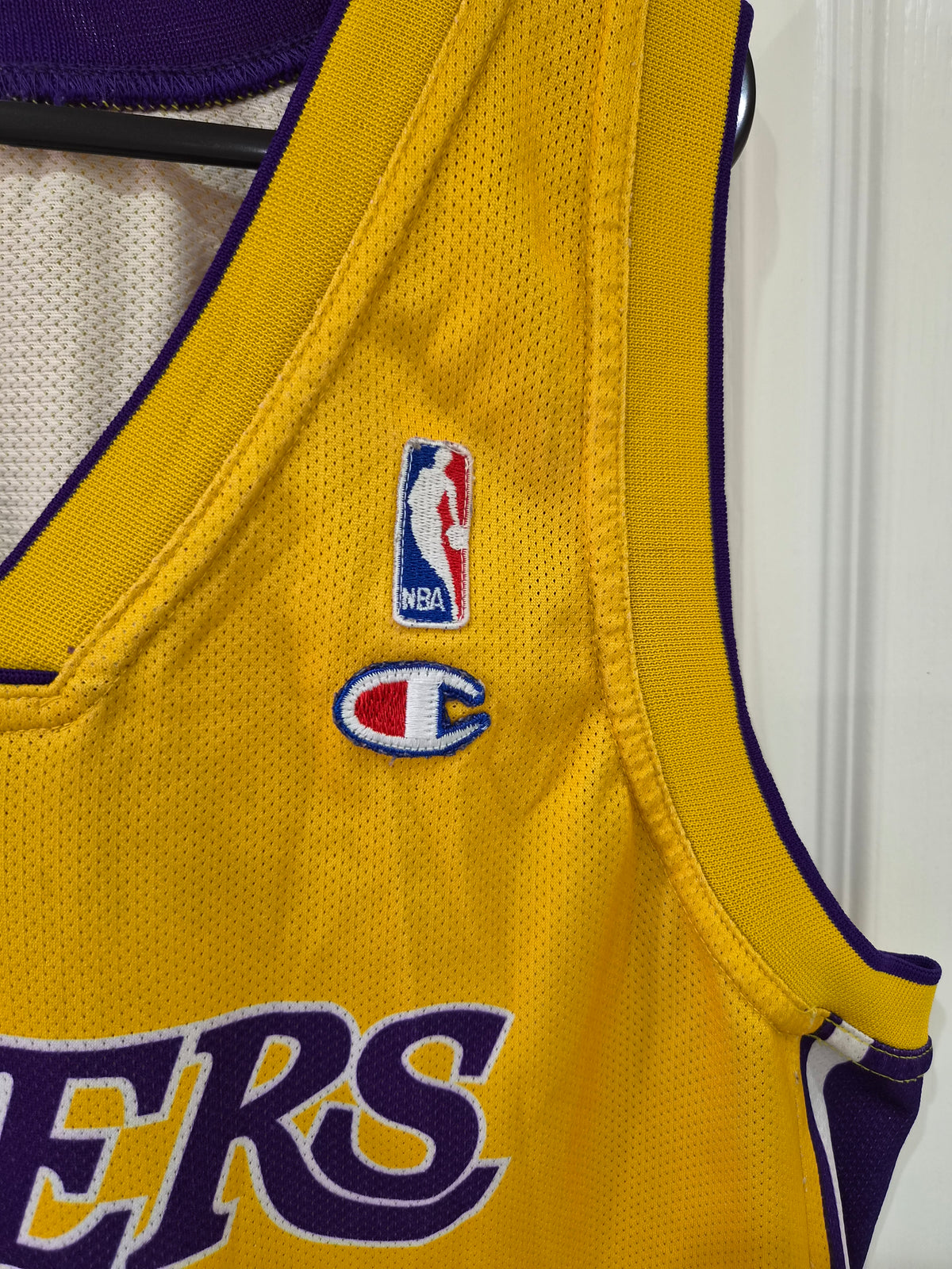 Champion Los Angeles Lakers NBA Basketball Jersey, #8 Bryant, Yellow, Size XL