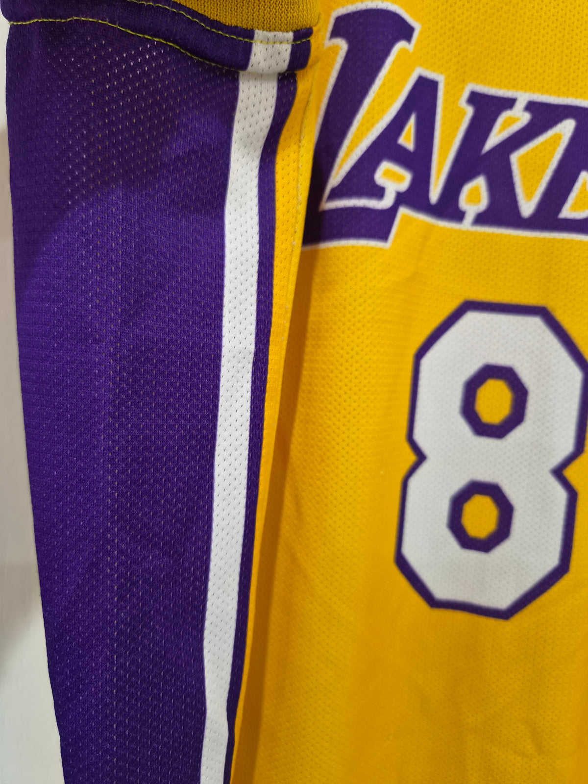 Champion Los Angeles Lakers NBA Basketball Jersey, #8 Bryant, Yellow, Size XL