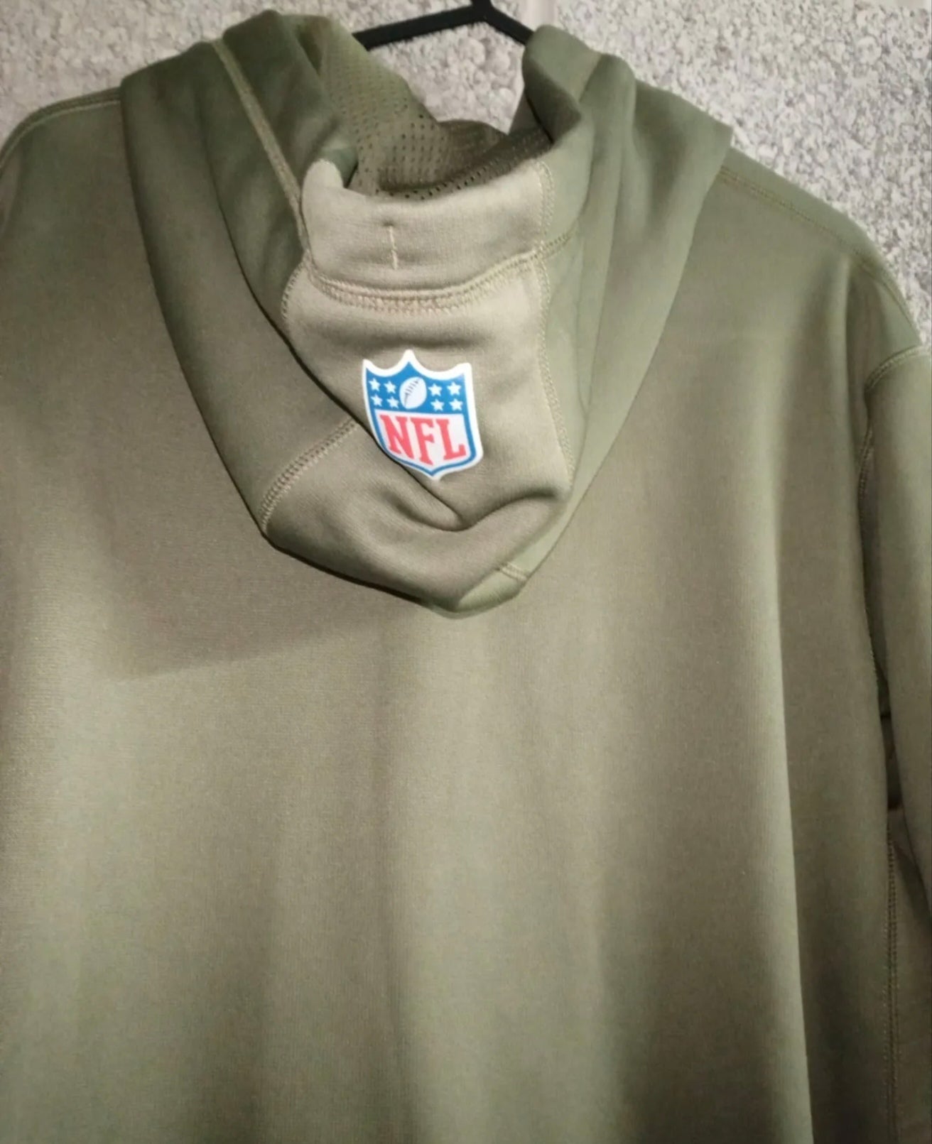 Nike Los Angeles Rams NFL Salute to Service pull over hoodie, camo green, size Small
