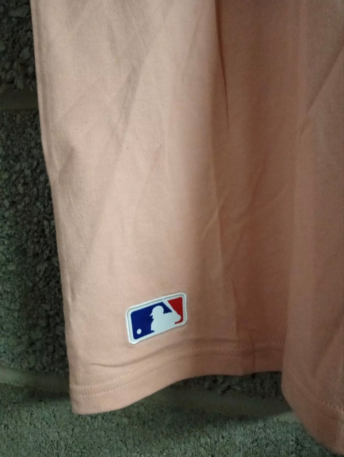 New Era, New York Yankees MLB Baseball, big logo t shirt, pink, size Medium