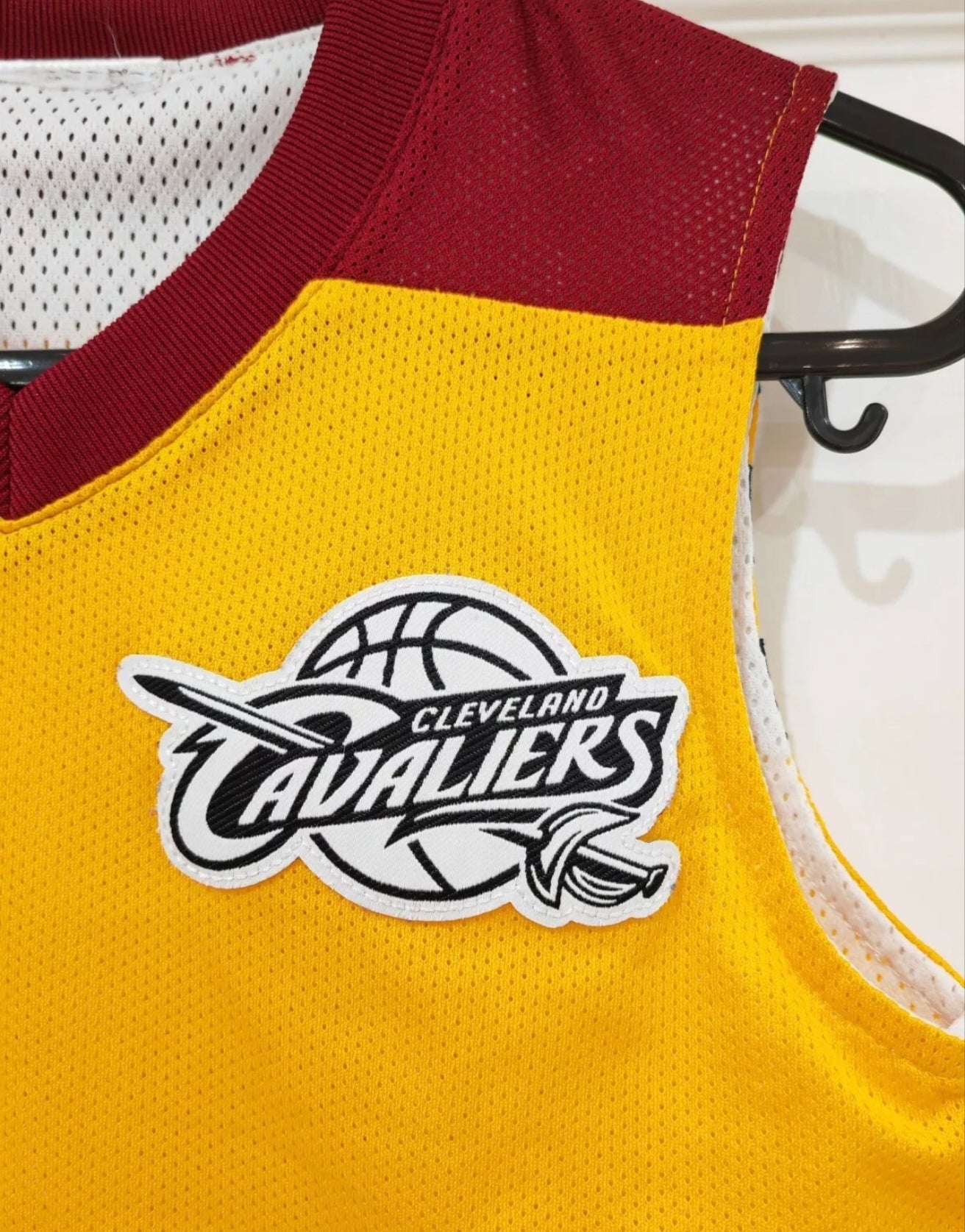 Youth Adidas Cleveland Cavaliers NBA Basketball Training Vest, Yellow, Size 9-10