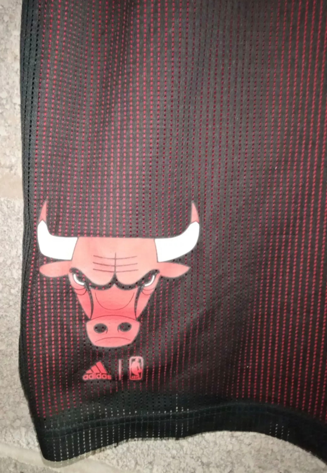 Adidas Chicago Bulls NBA reversible training vest, red/black/white, size Small