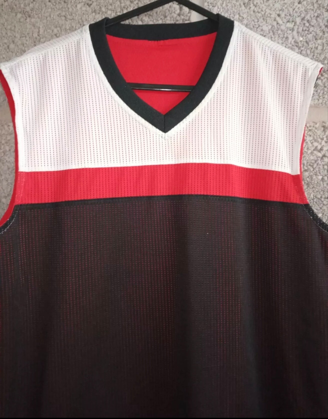 Adidas Chicago Bulls NBA reversible training vest, red/black/white, size Small