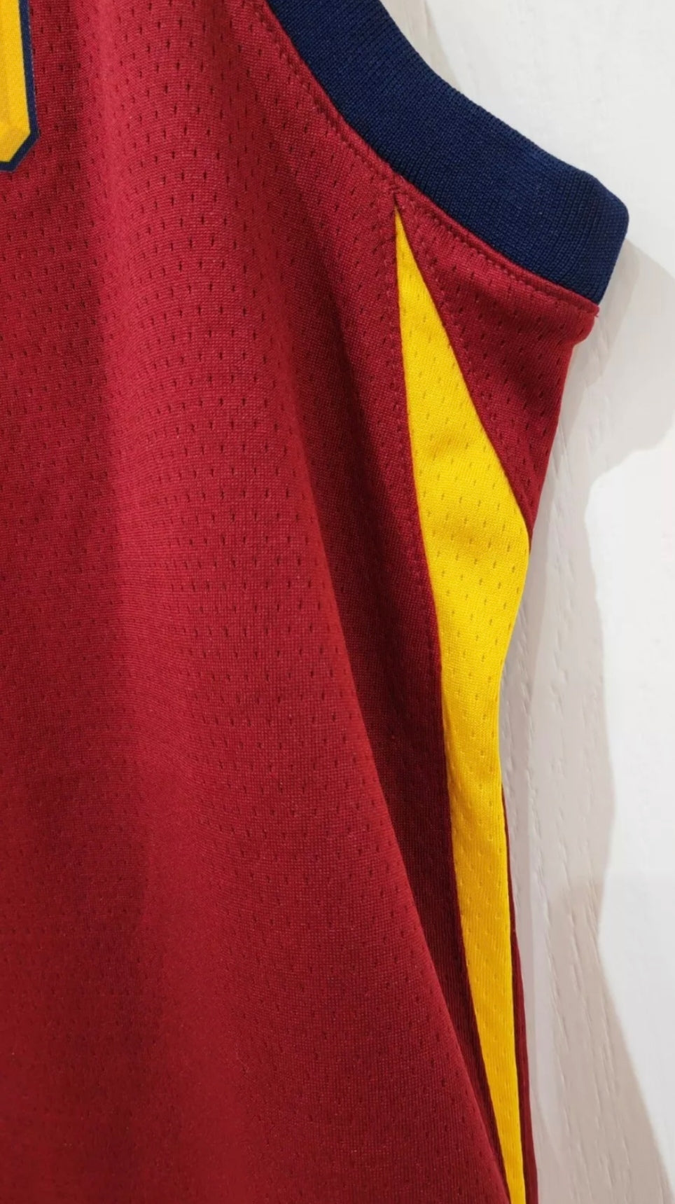 Youth Nike Cleveland Cavaliers NBA Basketball Jersey, #3 Thomas, Size YL