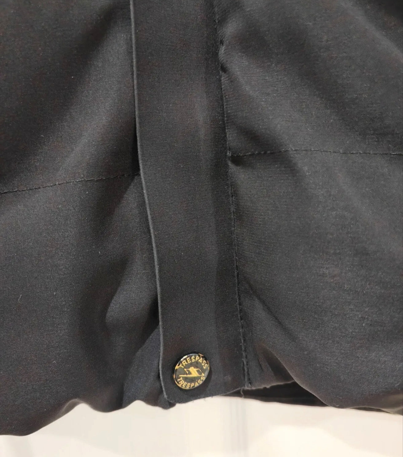 Youth Trespass Waterproof Thick Coat, Black, Size 9-10 Years