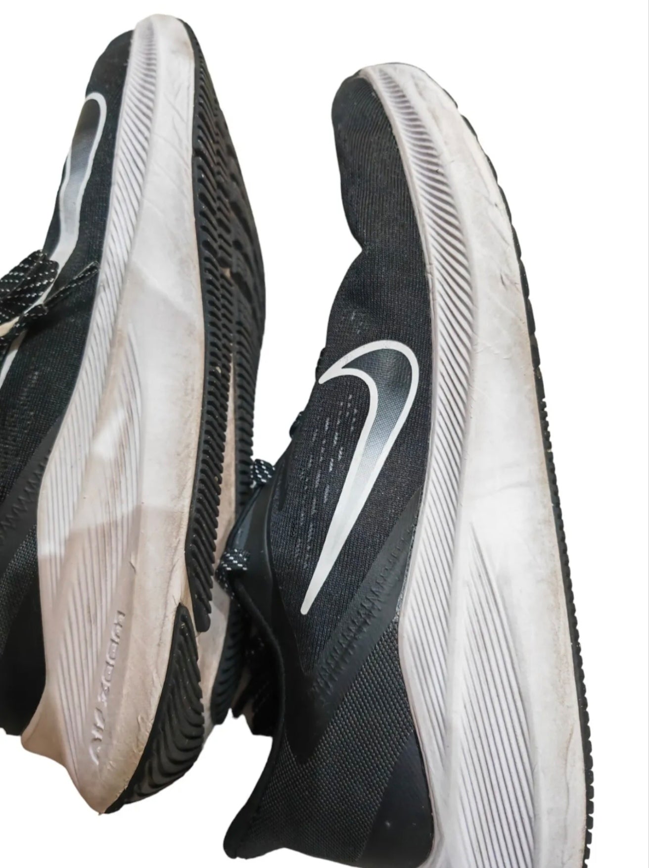 Women's Nike Winflo Running Trainers, Black/White, Size 6