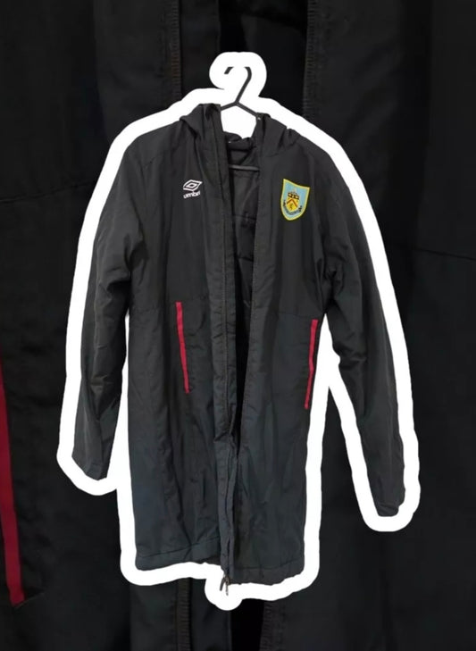 Youth Umbro Burnley Football Club Long Coat, Black, Size YXL, Broken Zip