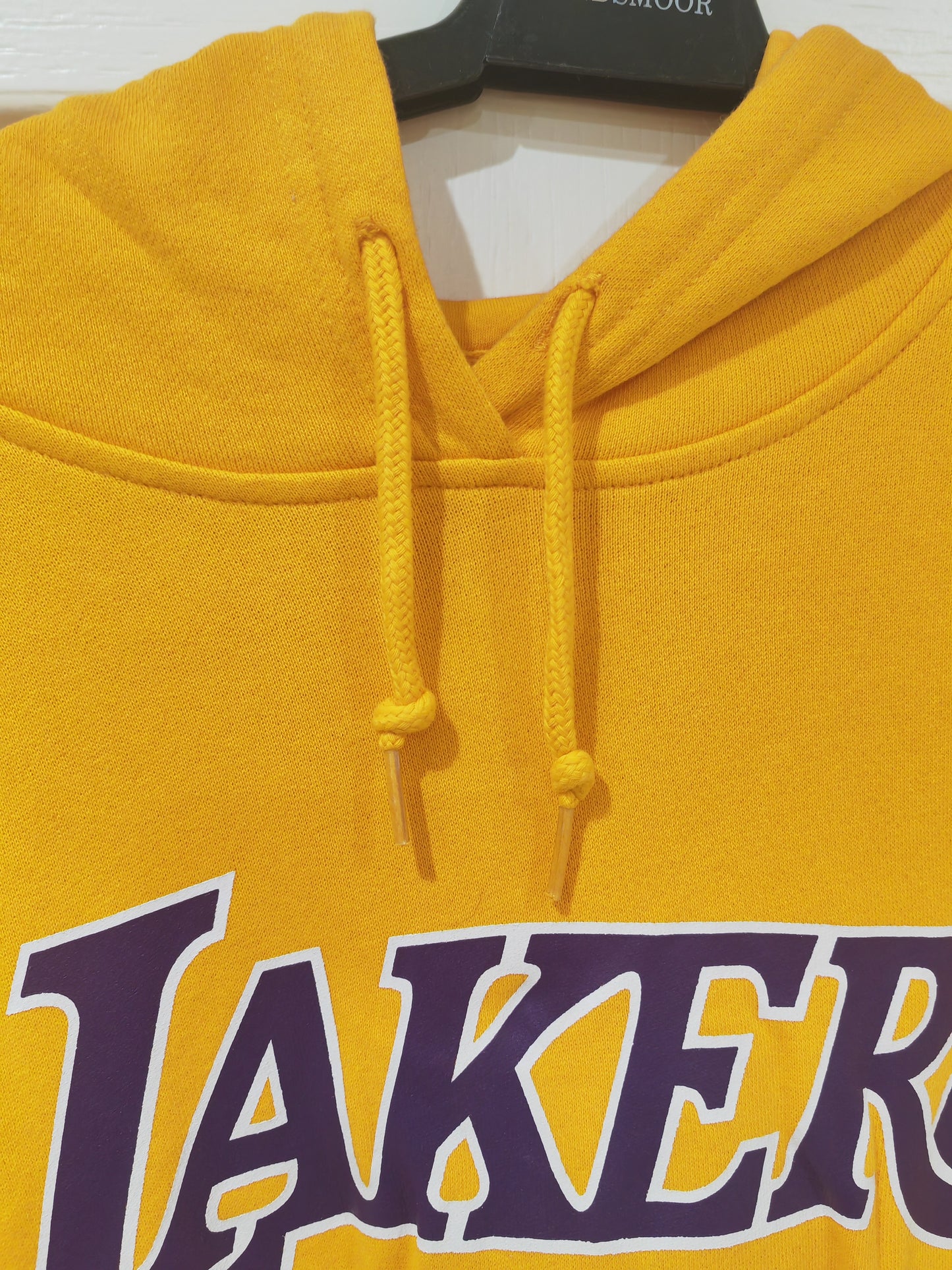 Mitchell & Ness Los Angeles Lakers 2000 NBA Finals Short Sleeve Hoodie, Size Medium