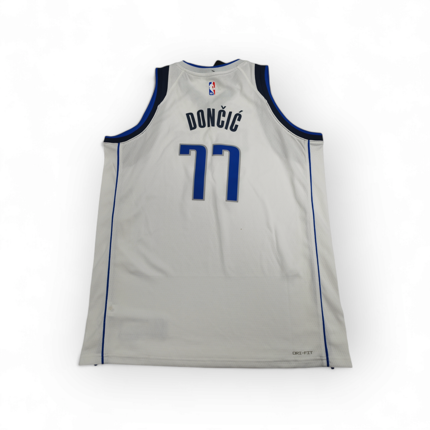 Youth Nike Dallas Mavericks Swingman NBA Jersey, #77 Doncic, White, Size YXL