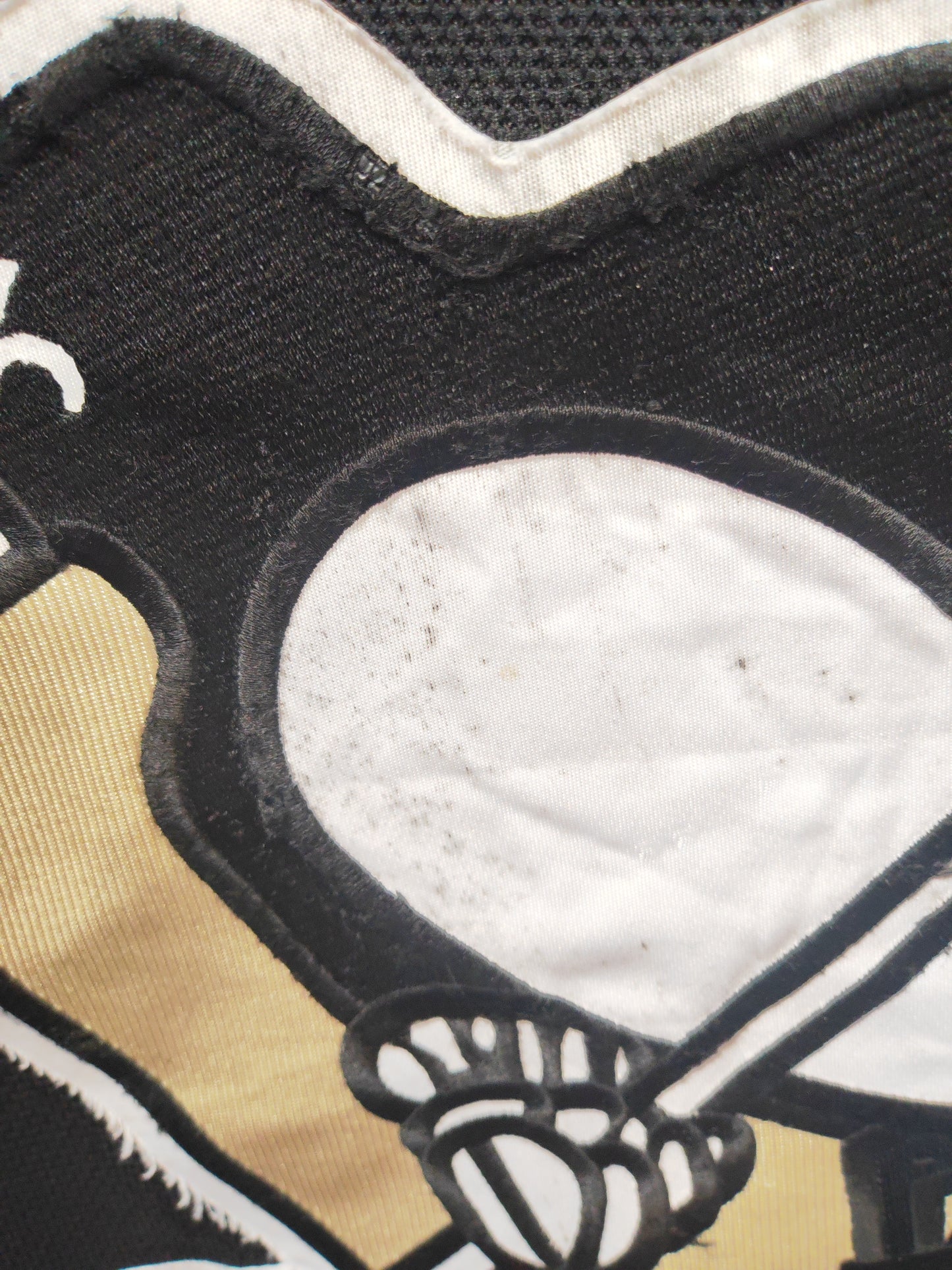 Reebok Pittsburgh Penguins NHL Jersey, #18 Neal. Black, Size Large