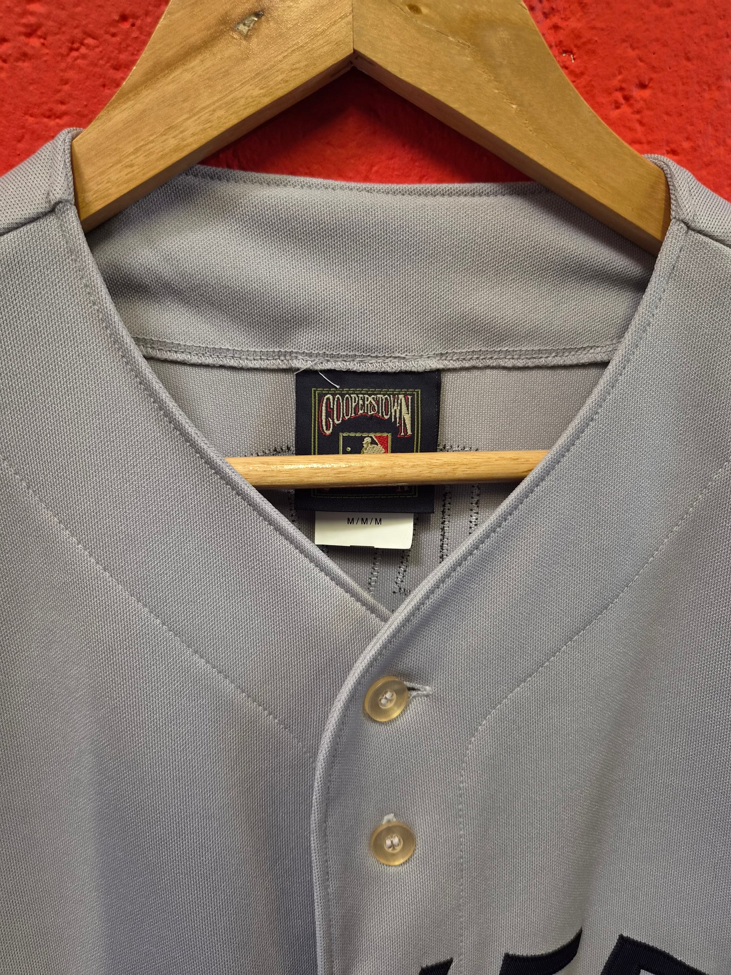 Majestic Cooperstown New York Yankees MLB Jersey. #5 Dimaggio, Grey, Size Medium