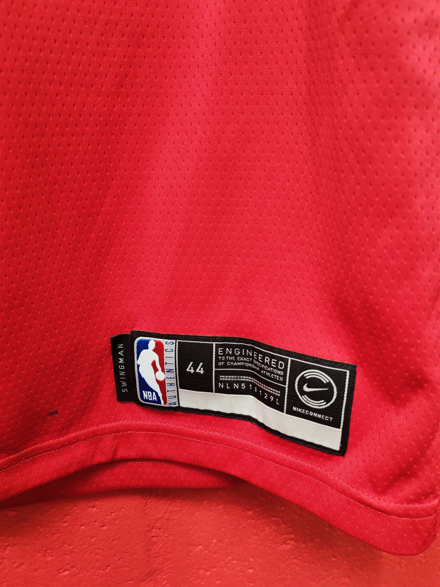 Nike Chicago Bulls NBA Swingman Jersey, #24 Markkanen, Red, Size Medium