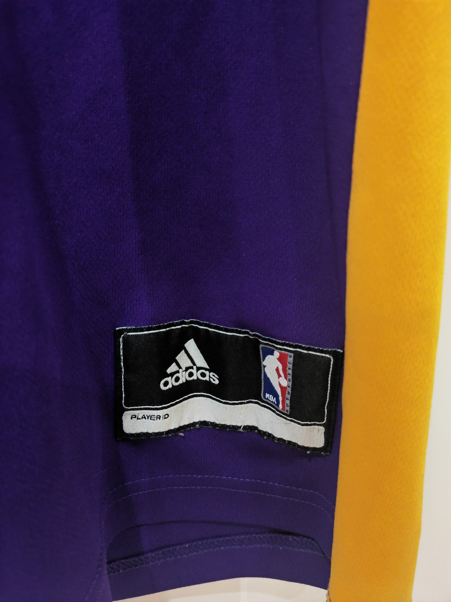Adidas Los Angeles Lakers NBA Basketball Jersey, #24 Bryant, Purple, Size Medium