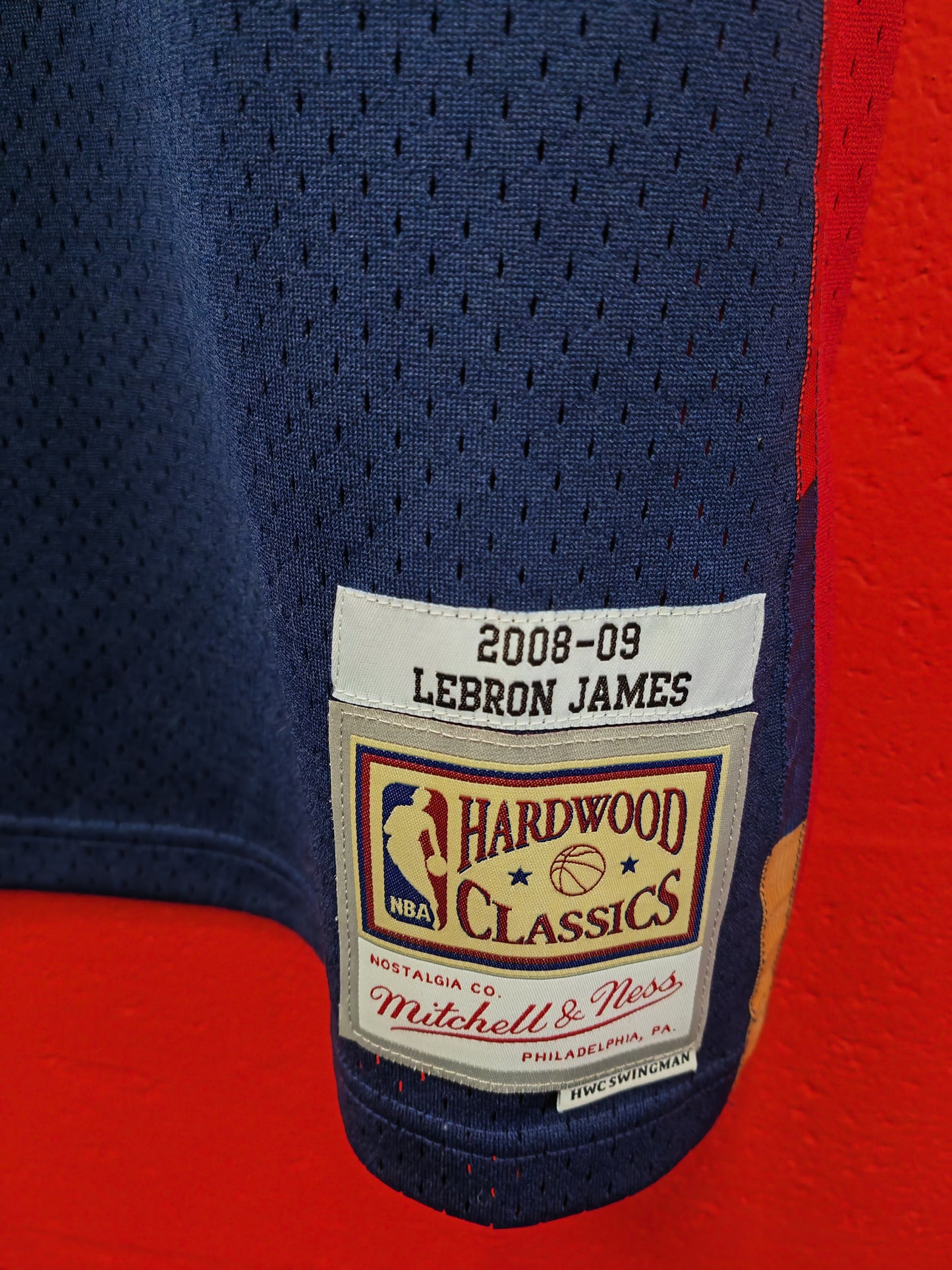 Mitchell & Ness Cleveland Cavaliers 2008-09 Jersey, #23 James, Navy Blue, Size Large
