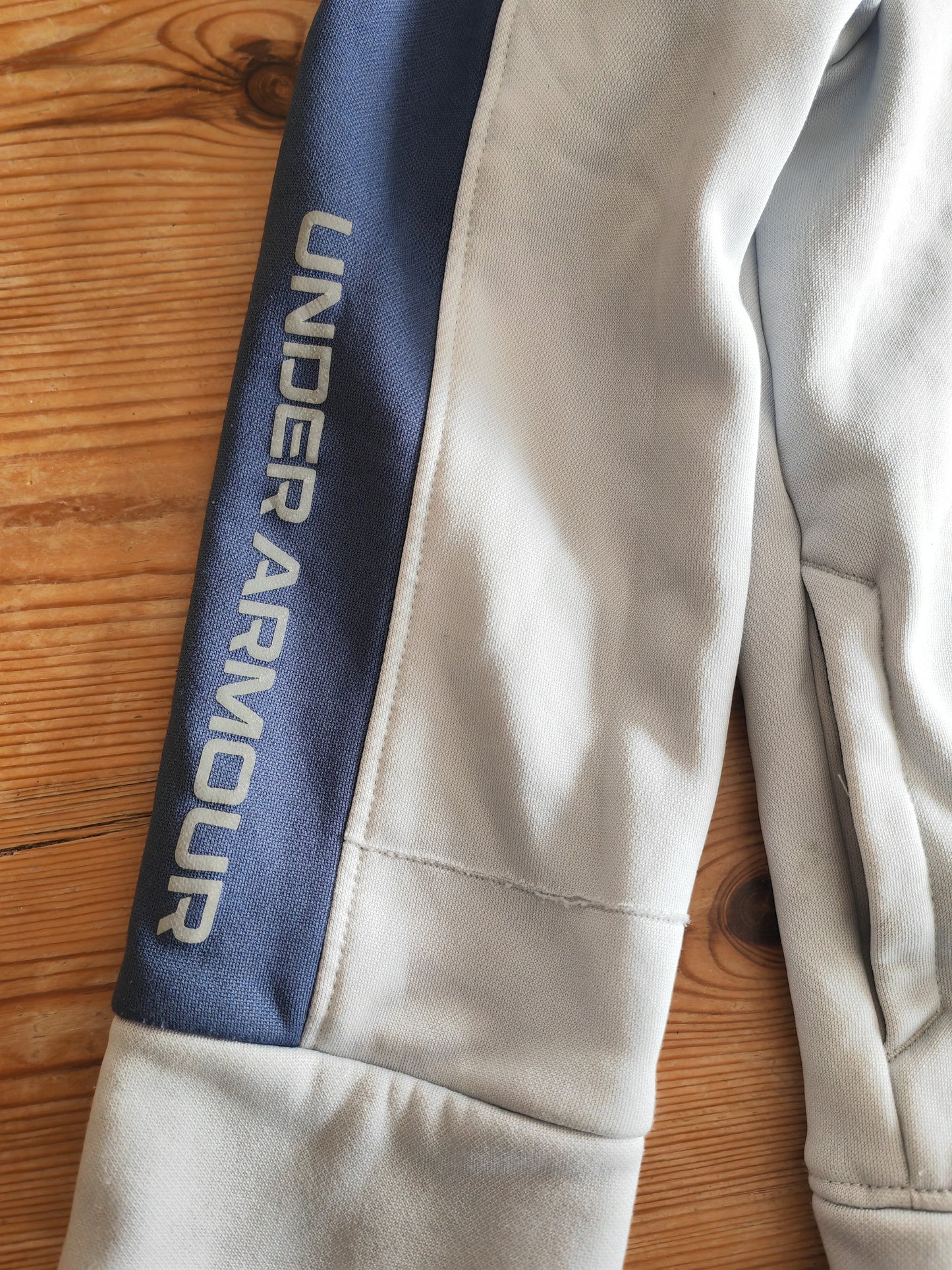 Youth Under Armour Full Zip Hoodie, Grey, Size 4-5 Years