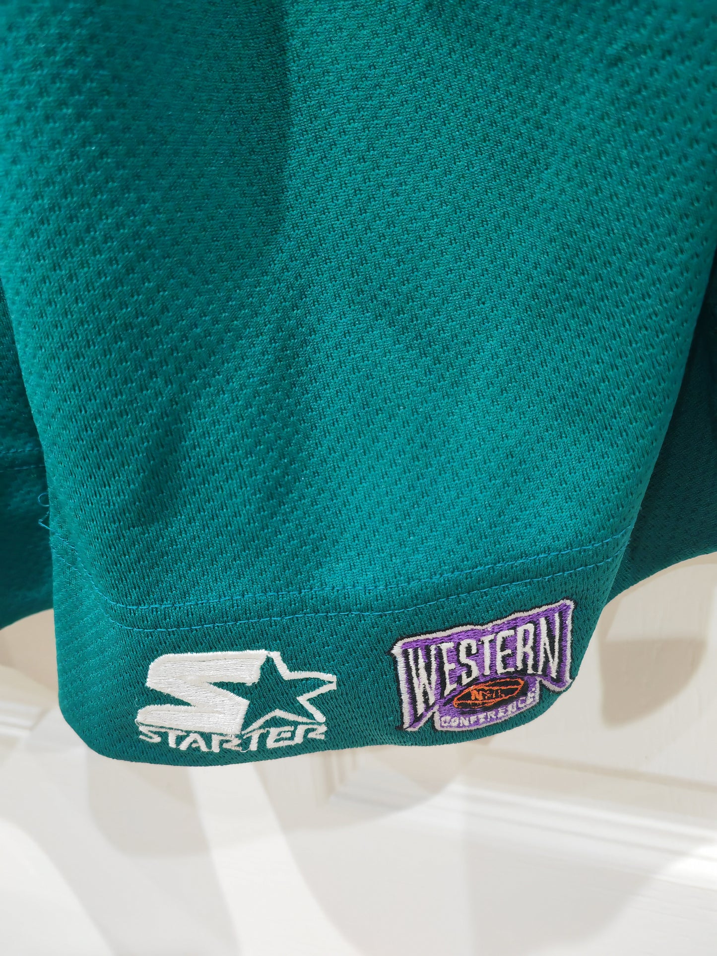 Starter Mighty Ducks Of Anaheim NHL Hockey Jersey, Green, Size XL