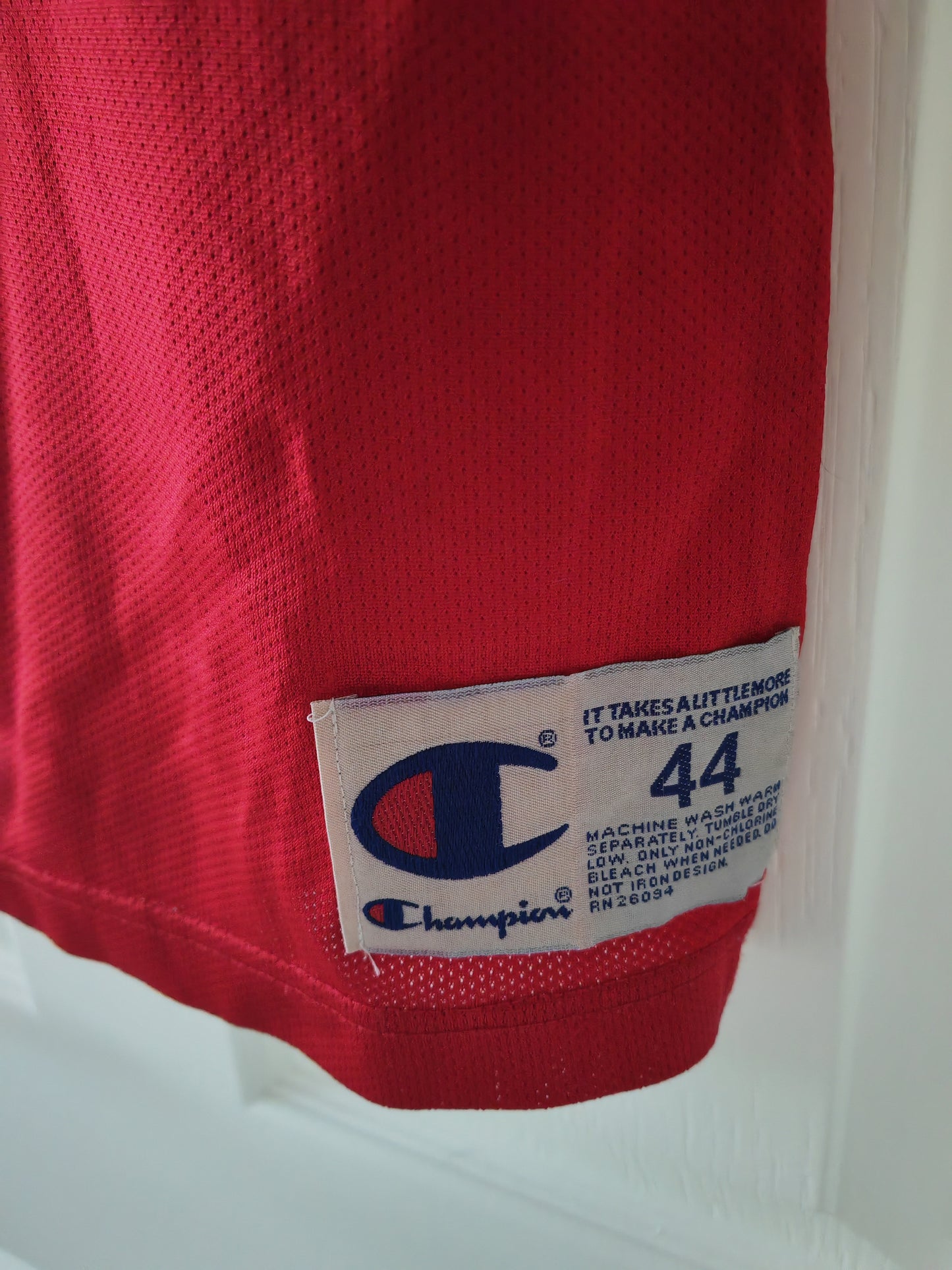 Champion Detroit Pistons NBA Jersey, Vintage, #33 Hill, Red, Size 44 M/L