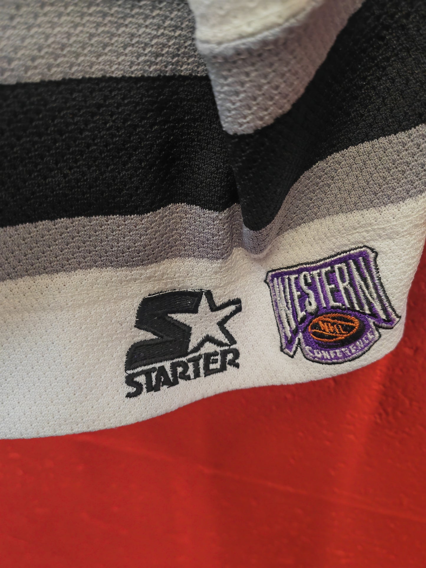 Starter Los Angeles Kings NHL Hockey Jersey, White, Size XL