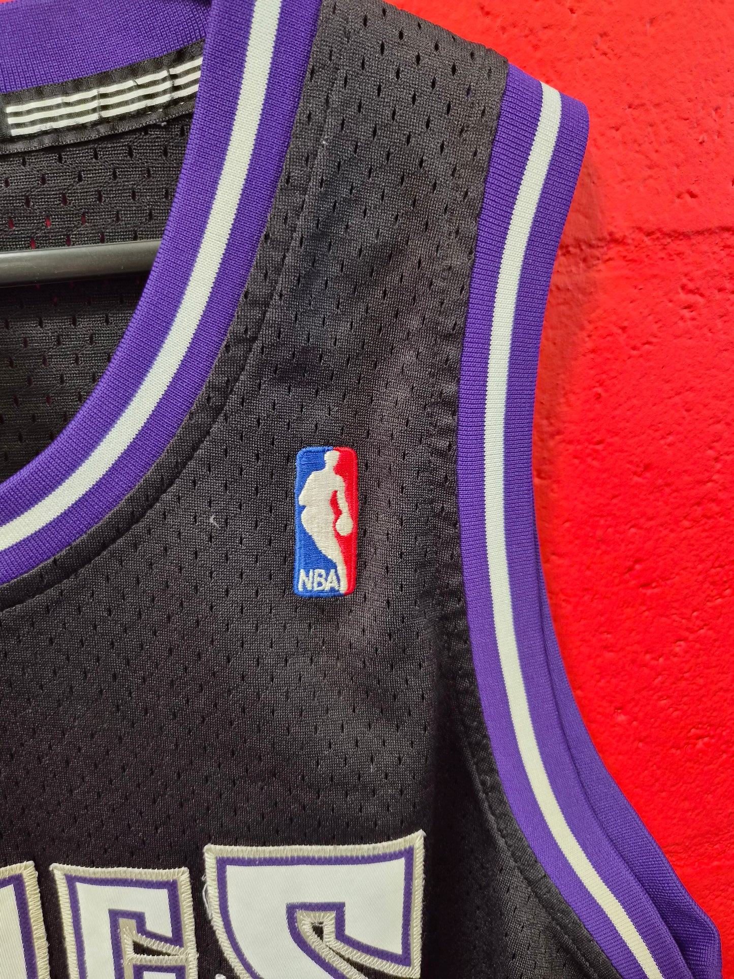 Adidas Hardwood Classics Sacramento Kings NBA Jersey, #4 Webber, Black, Size Medium+2 Length