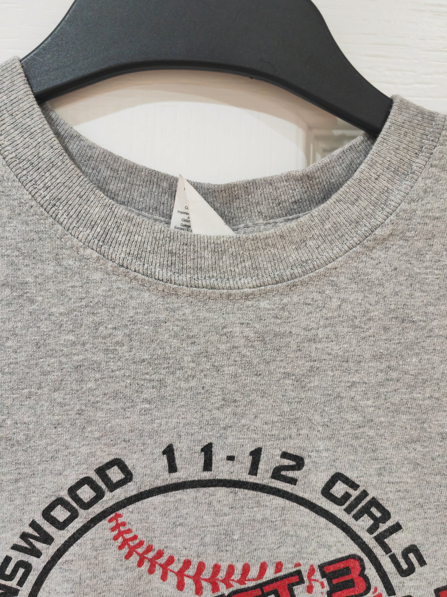 Gildan Ravenswood 11-12 Girls Softball Champions T Shirt, Grey, Size Medium