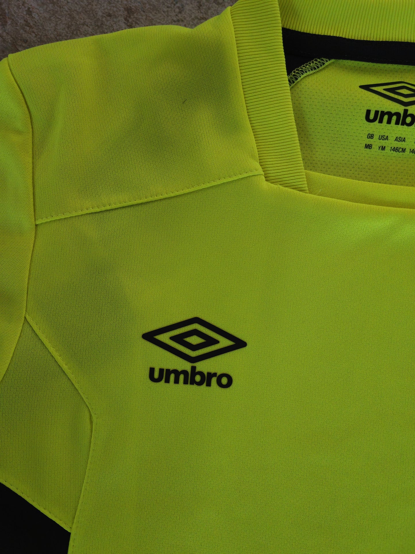 Youth Umbro Everton Football Training Shirt, Fluorescent Yellow, Size YM
