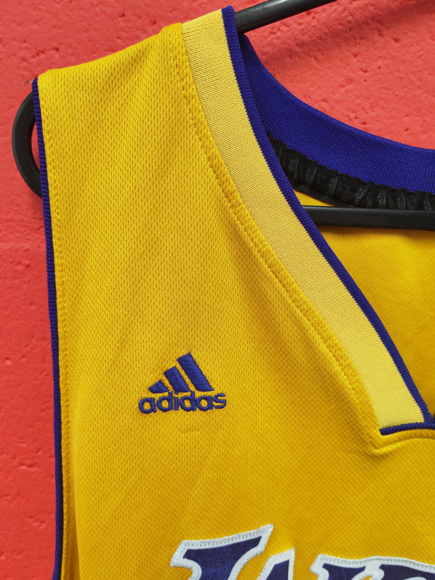 Adidas Los Angeles Lakers NBA Jersey, #24 Bryant, Yellow, Size XXL