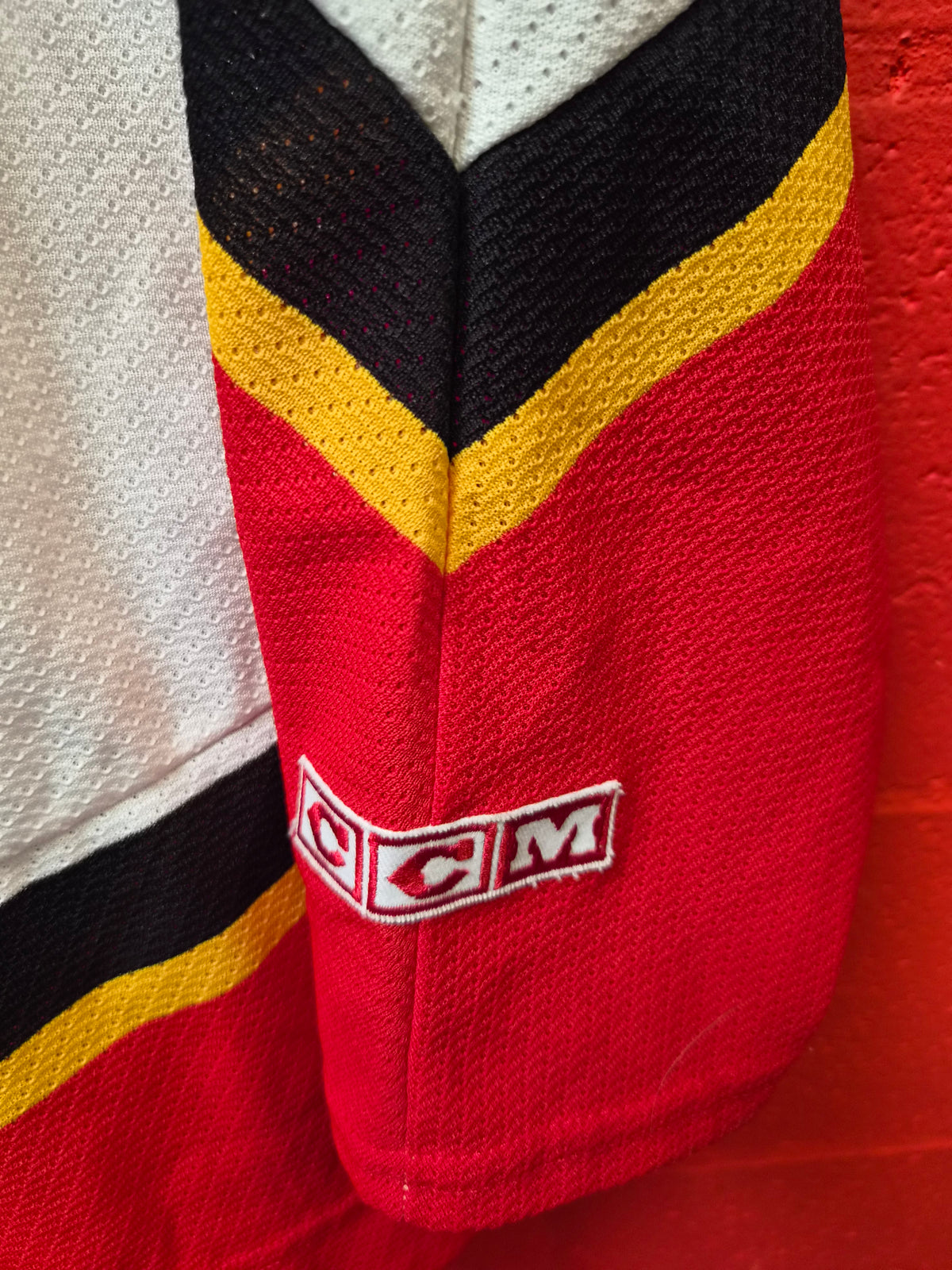 CCM Calgary Flames NHL Jersey, White, Size Large