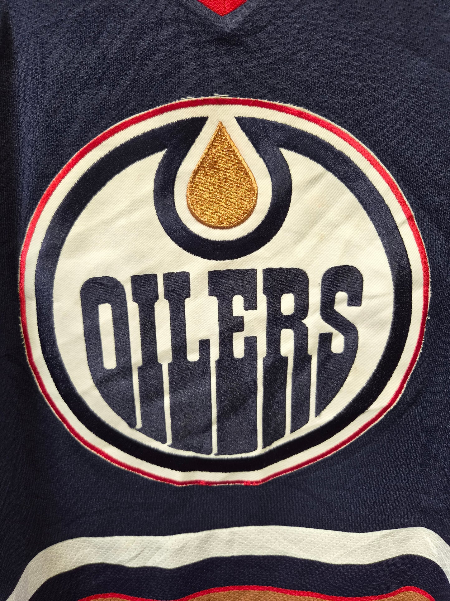 CCM Edmonton Oilers NHL Jersey W/ 2006 Stanley Cup Finals Patch, Size Large