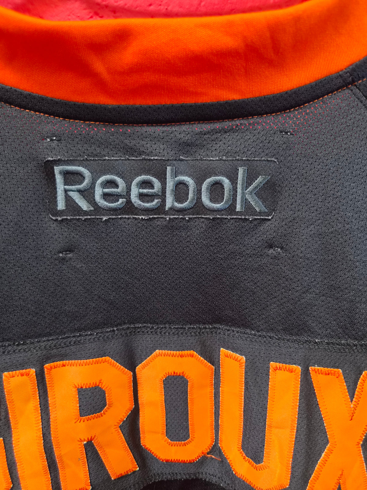 Reebok Philadelphia Flyers NHL Jersey, #28 Giroux, Black, Size Medium