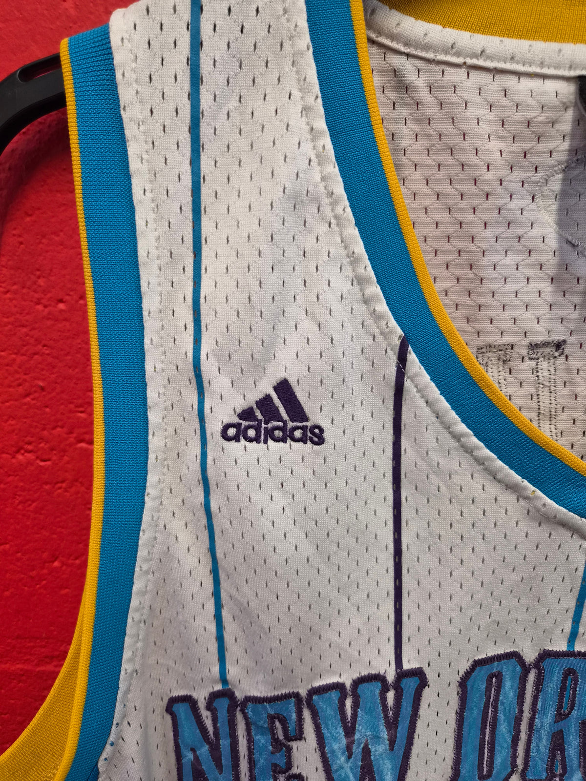 Adidas New Orleans Hornets NBA Basketball Jersey, #3 Paul, White, Size Large +2 Length
