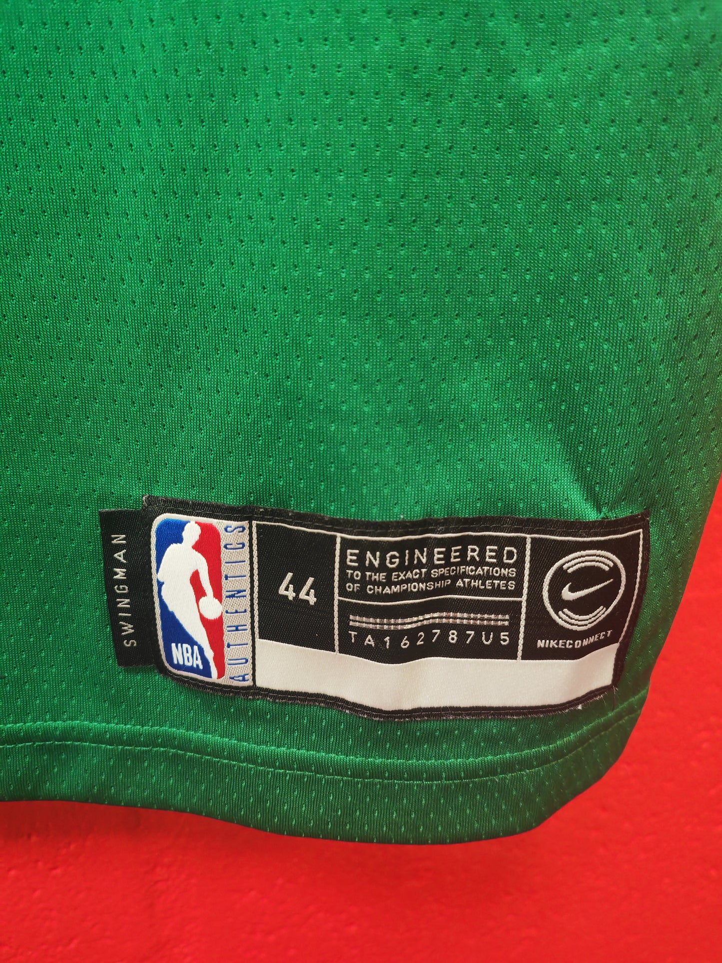 Nike Boston Celtics NBA Jersey, #8 Walker, Green, Size Medium