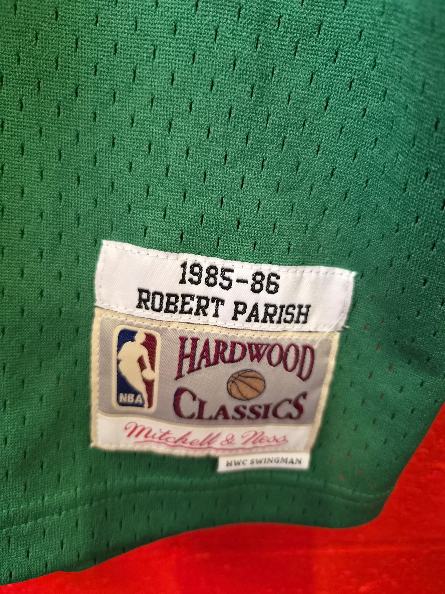 Mitchell & Ness Boston Celtics 1985-86 NBA Jersey, #00 Parish. Green, Size XL